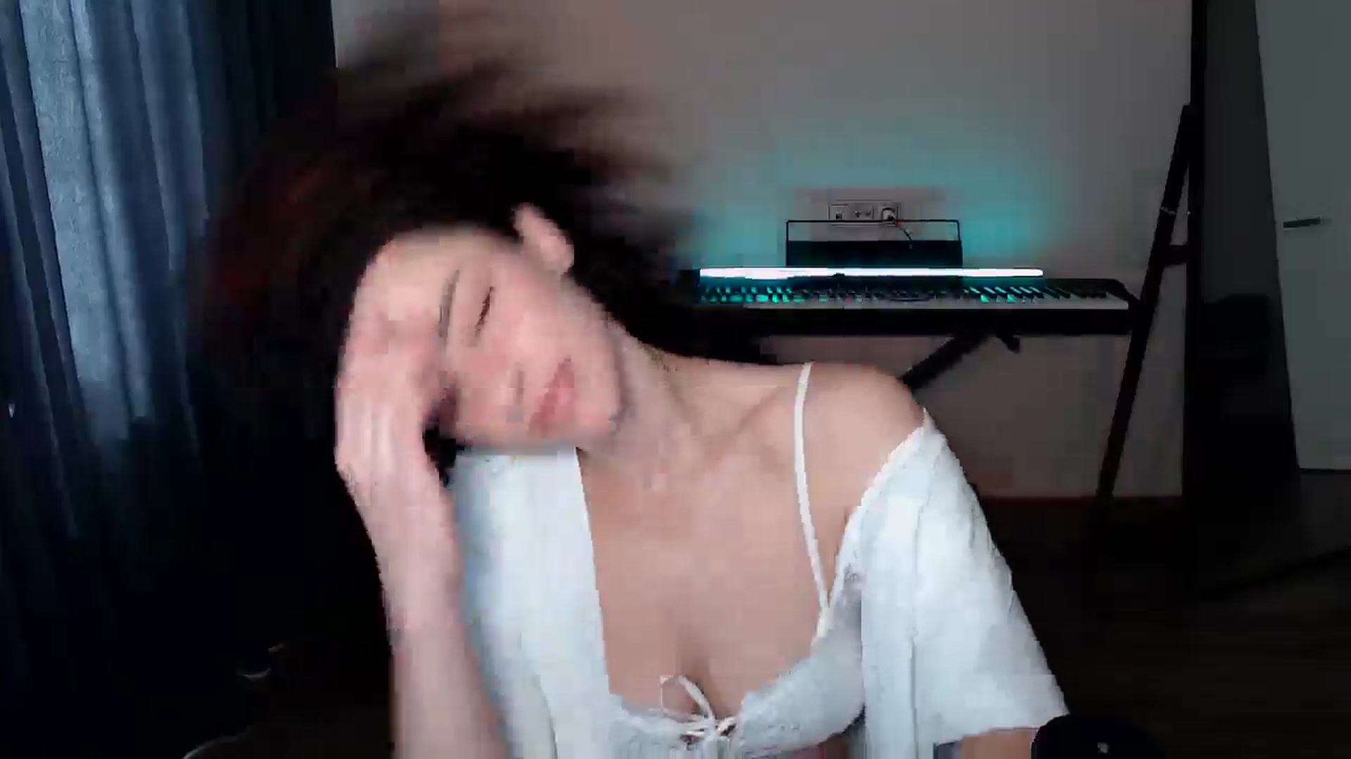 Gallery image thumbnail from BeWonderful's myfreecams stream on, 08/17/2025, 12:00 image 5 of 20
