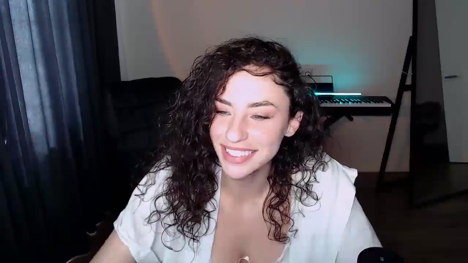 Gallery image thumbnail from BeWonderful's myfreecams stream on, 08/17/2025, 12:00 image 7 of 20