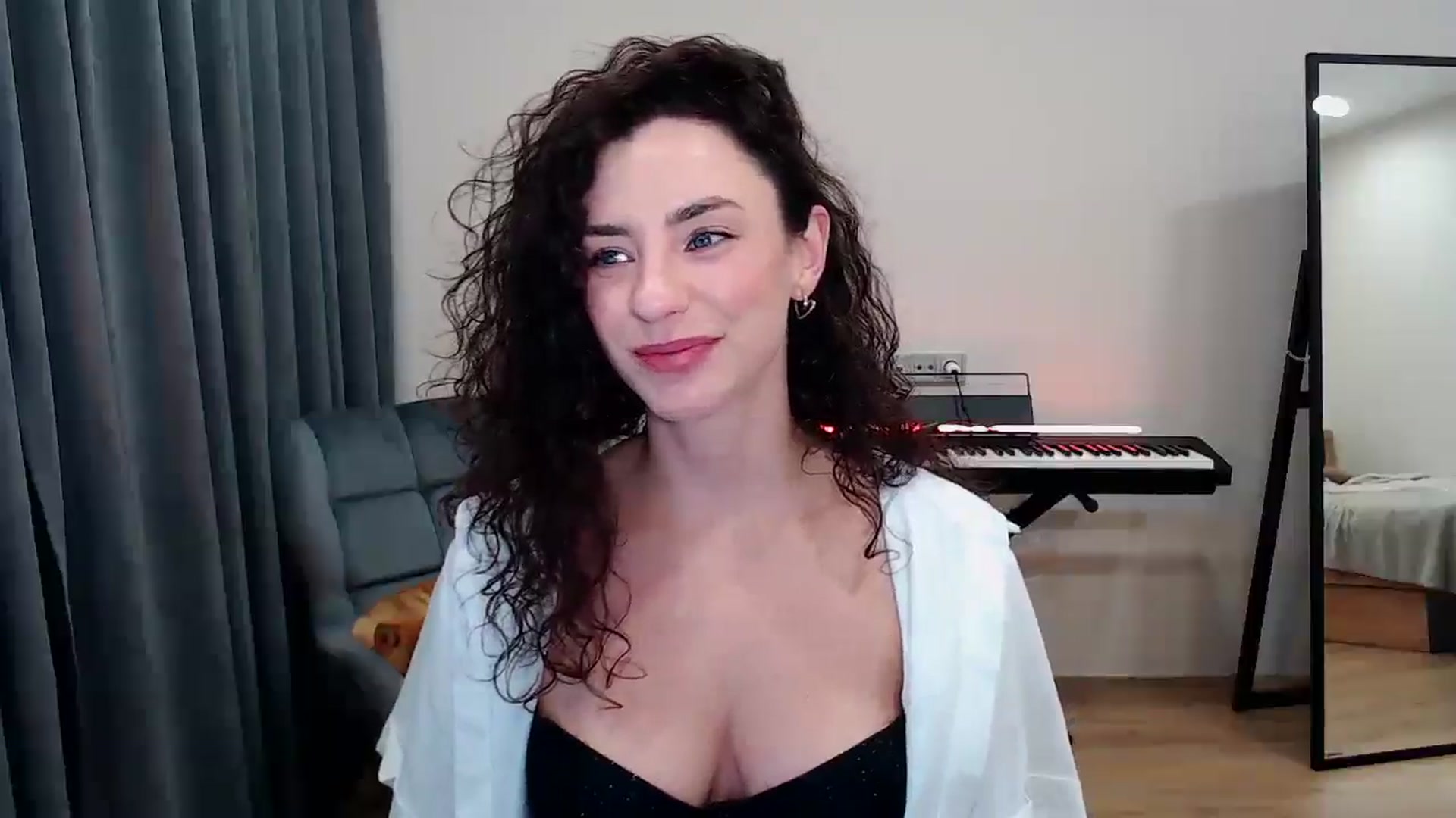 Gallery image thumbnail from BeWonderful's myfreecams stream on, 08/25/2025, 21:22 image 7 of 20