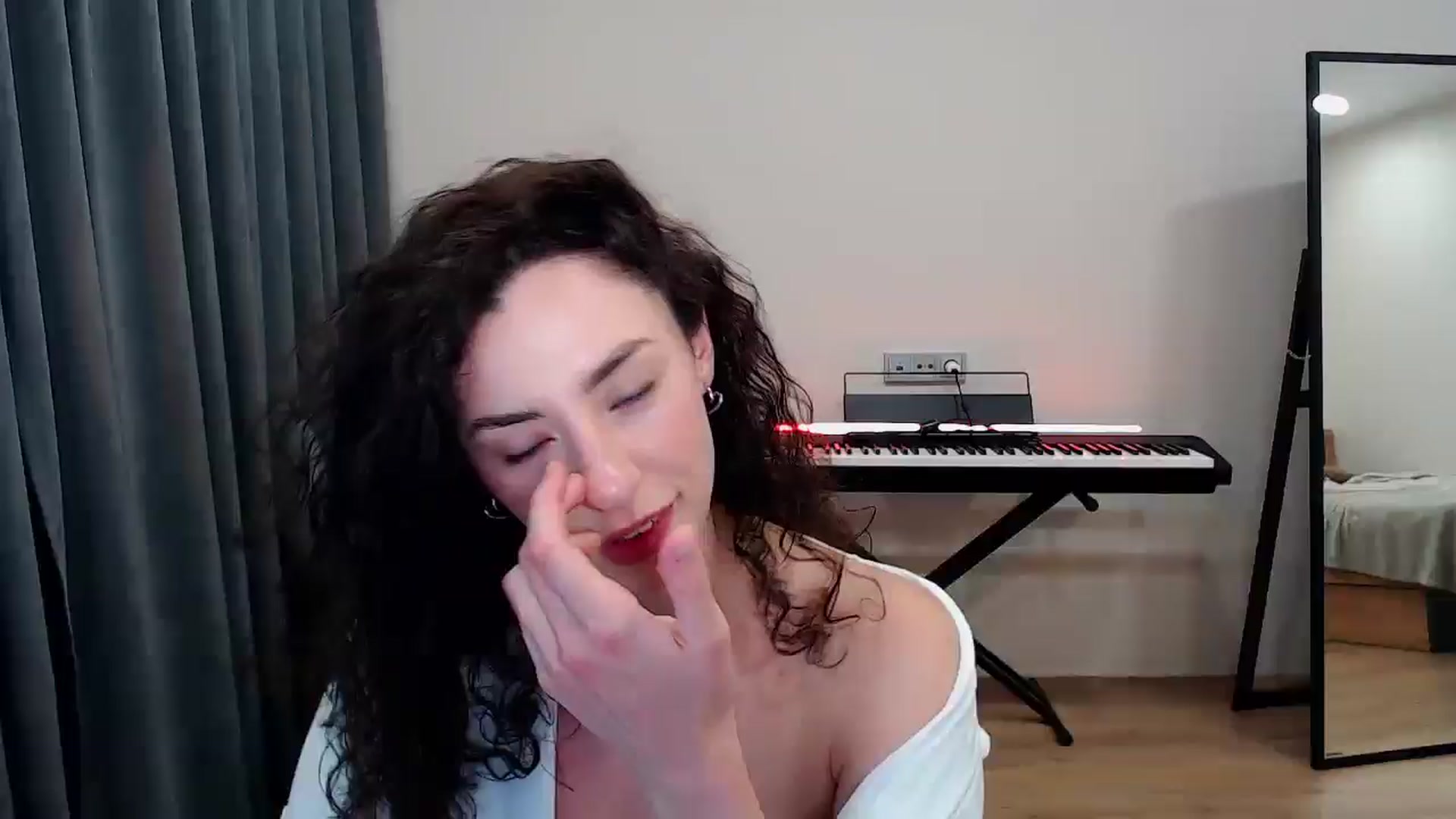 Gallery image thumbnail from BeWonderful's myfreecams stream on, 08/25/2025, 21:22 image 10 of 20