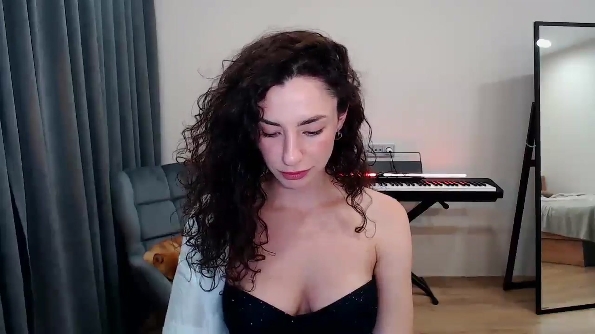Gallery image thumbnail from BeWonderful's myfreecams stream on, 08/25/2025, 21:22 image 6 of 20