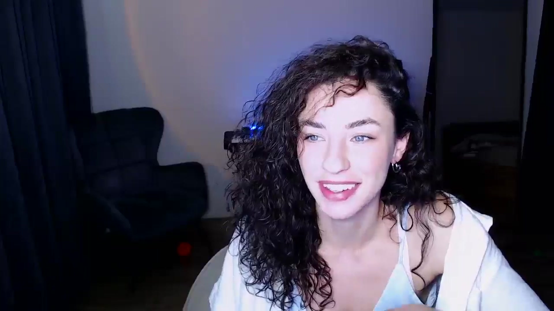Gallery image thumbnail from BeWonderful's myfreecams stream on, 09/28/2025, 17:06 image 11 of 20