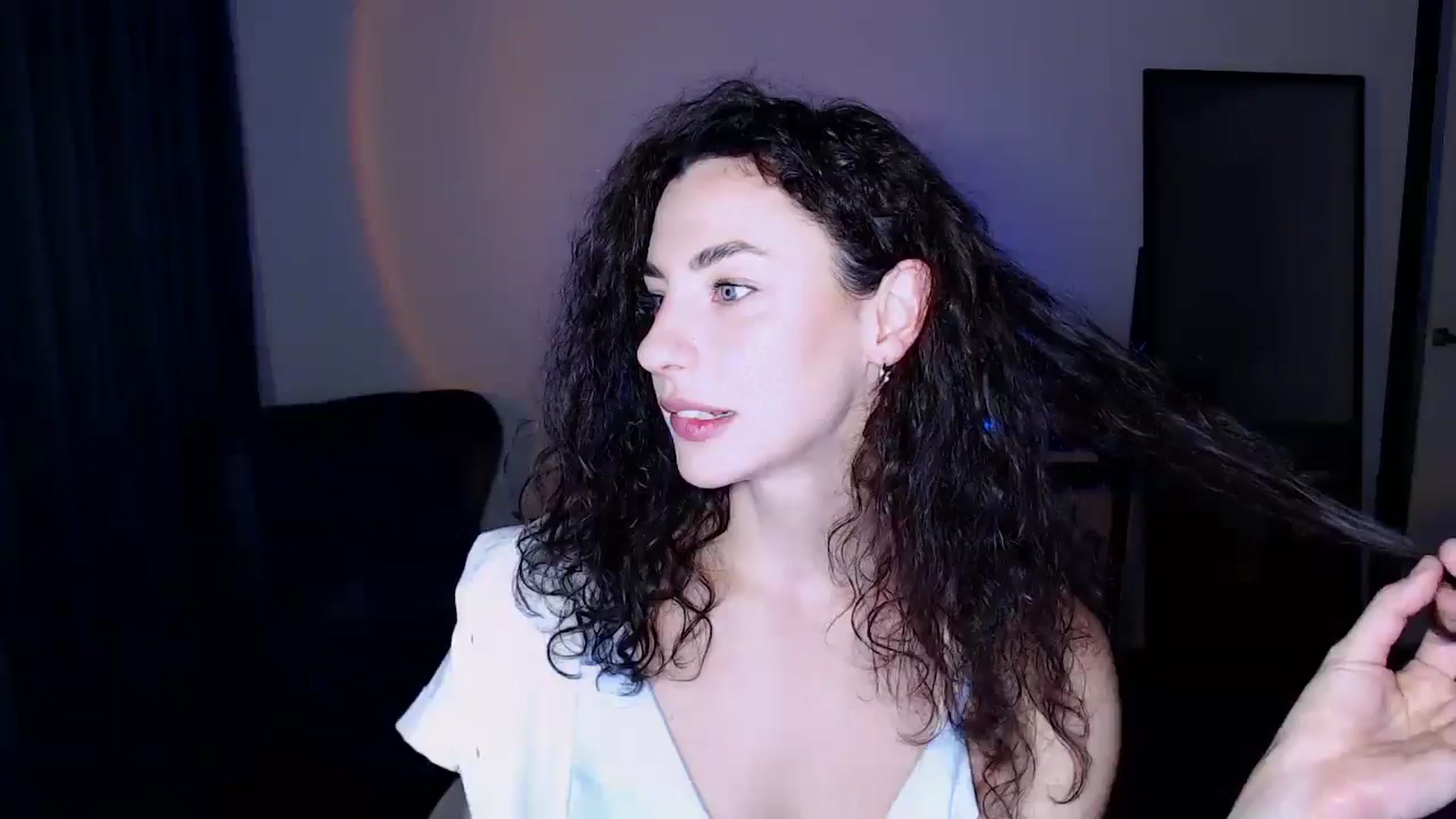 Gallery image thumbnail from BeWonderful's myfreecams stream on, 09/29/2025, 19:37 image 10 of 20