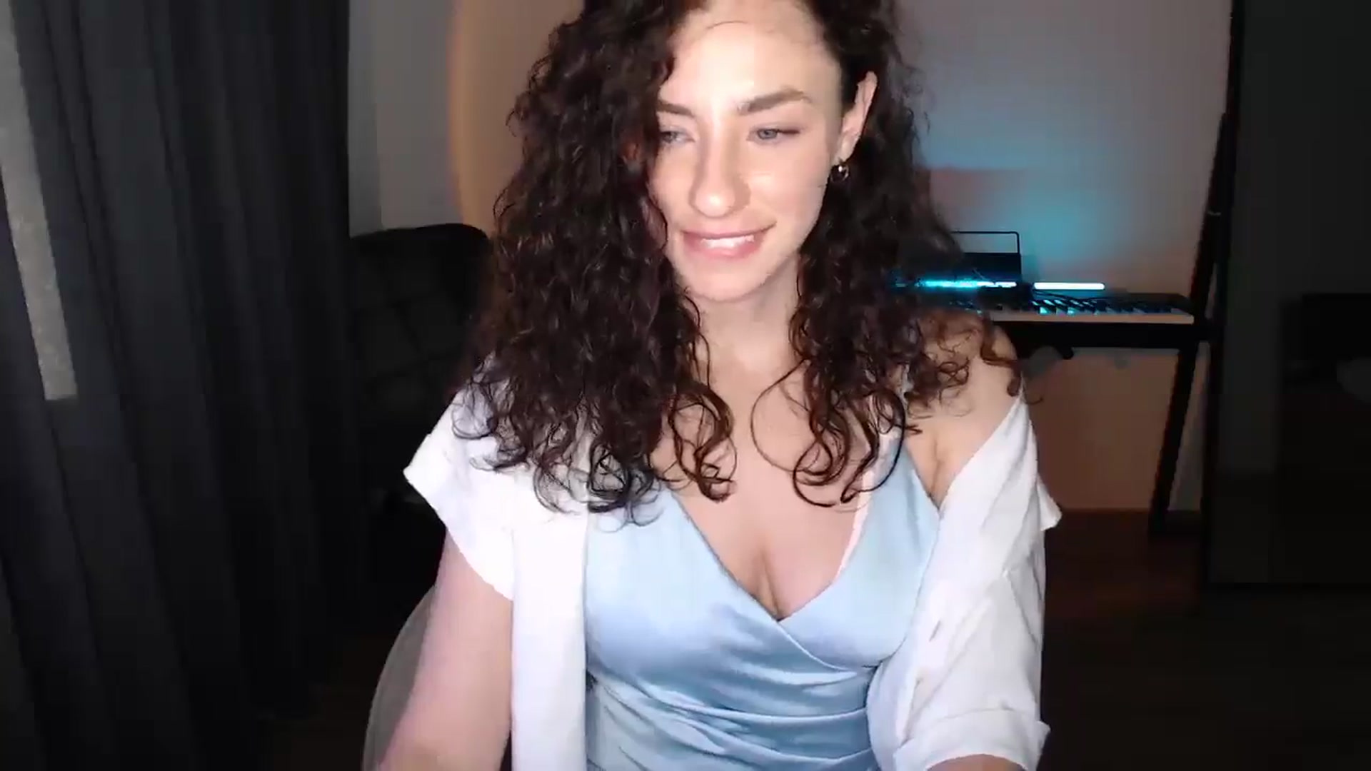 Gallery image thumbnail from BeWonderful's myfreecams stream on, 10/14/2025, 13:56 image 5 of 20