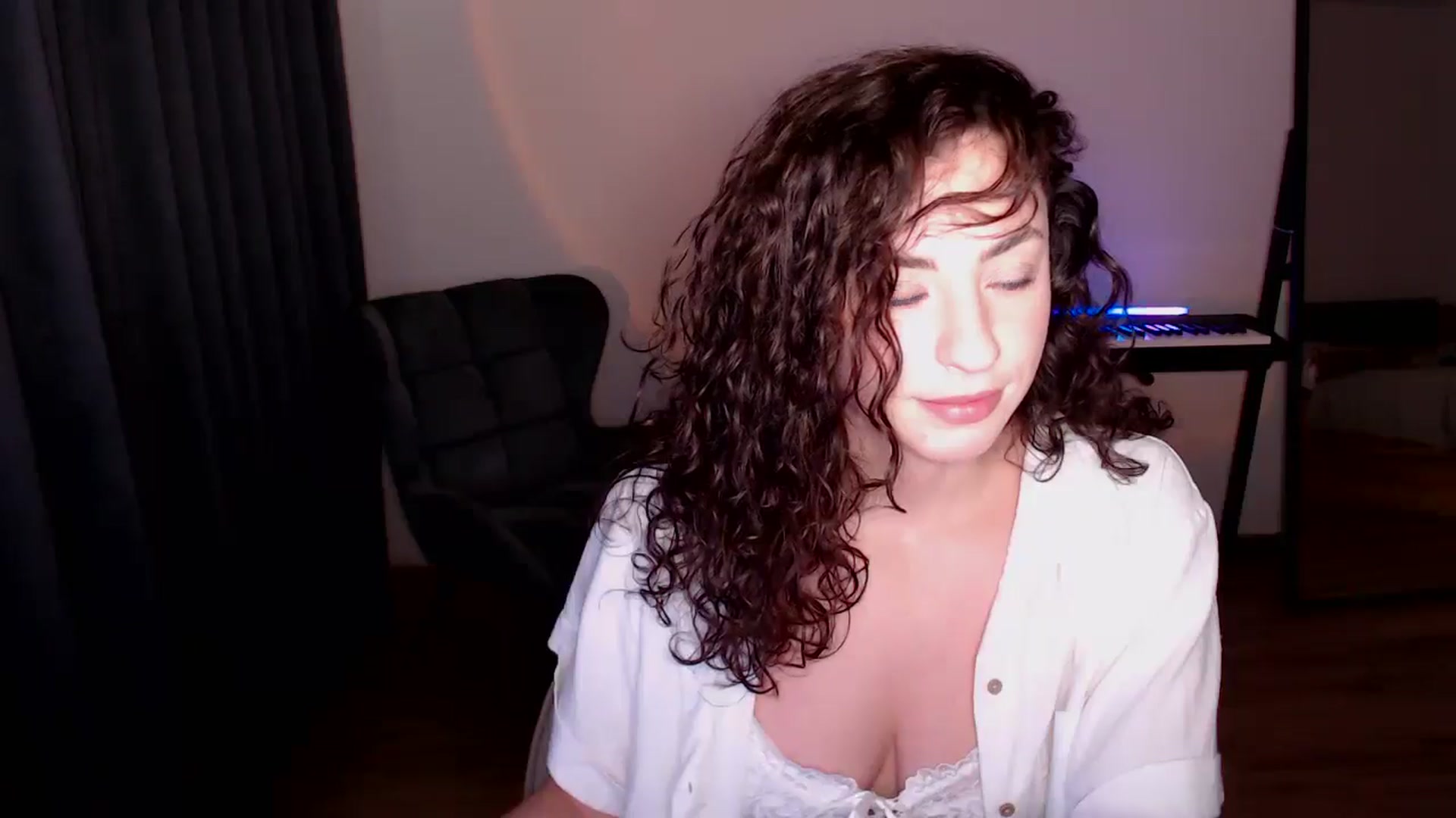 Gallery image thumbnail from BeWonderful's myfreecams stream on, 12/04/2025, 14:25 image 10 of 20