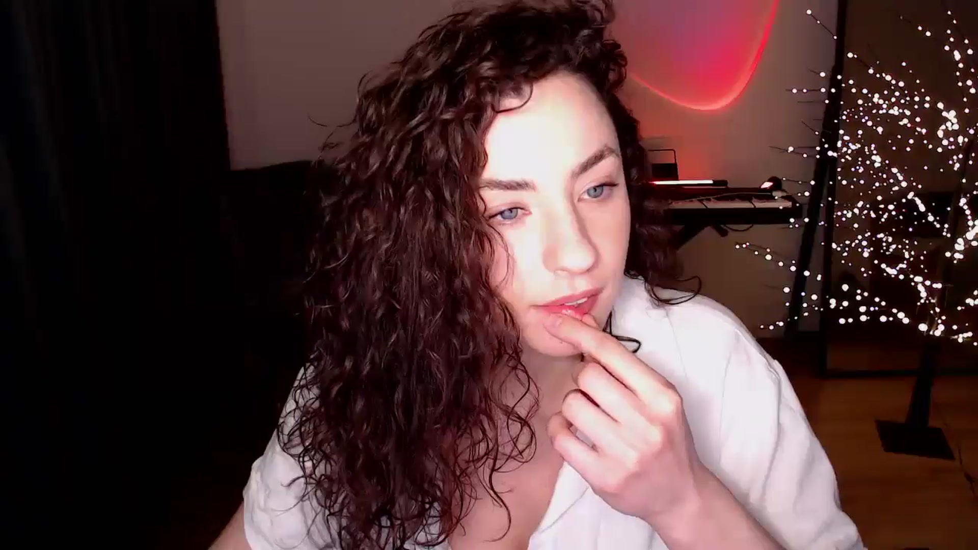 Gallery image thumbnail from BeWonderful's myfreecams stream on, 01/10/2026, 21:46 image 6 of 20