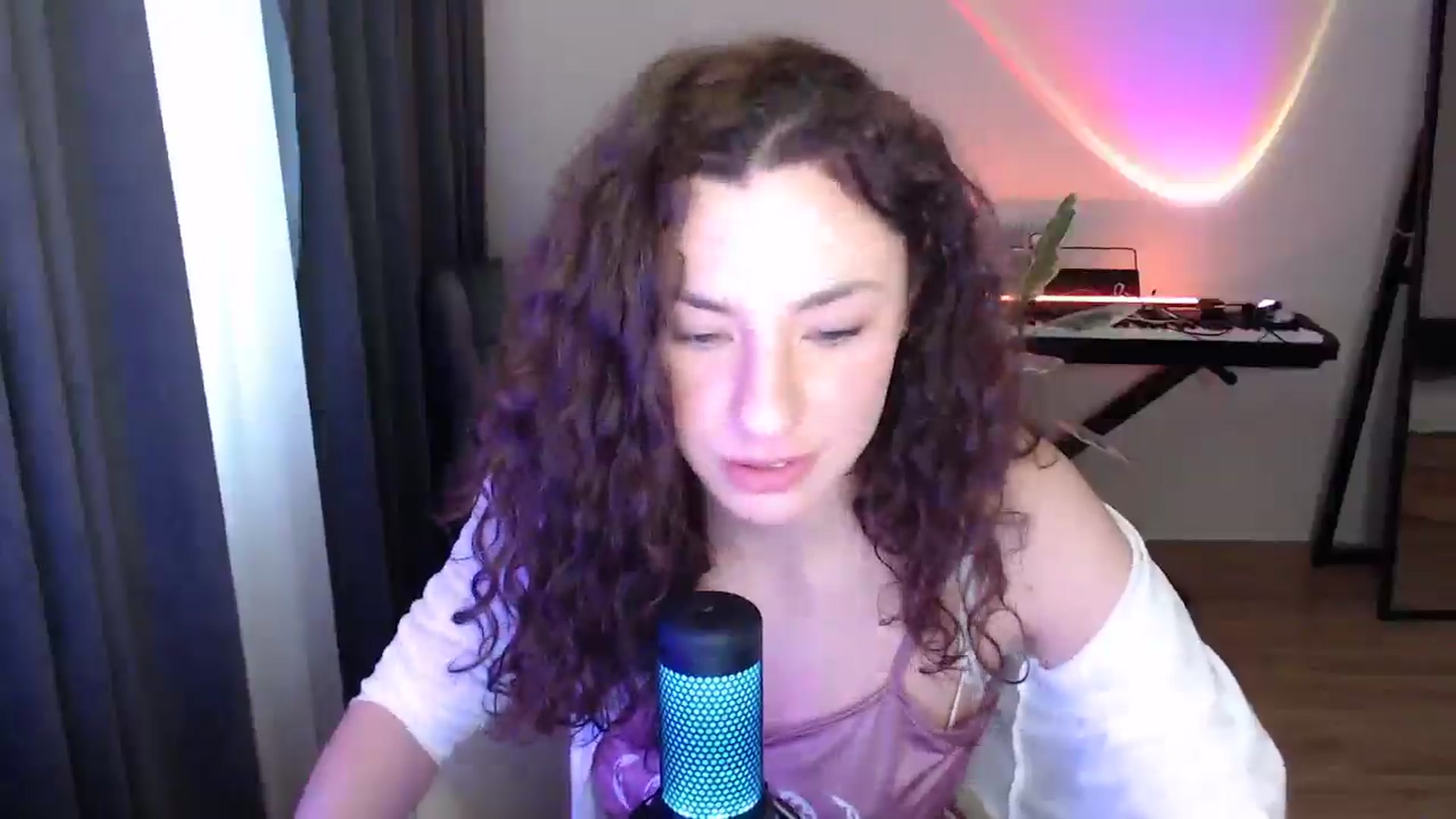 Gallery image thumbnail from BeWonderful's myfreecams stream on, 03/19/2026, 13:38 image 12 of 20