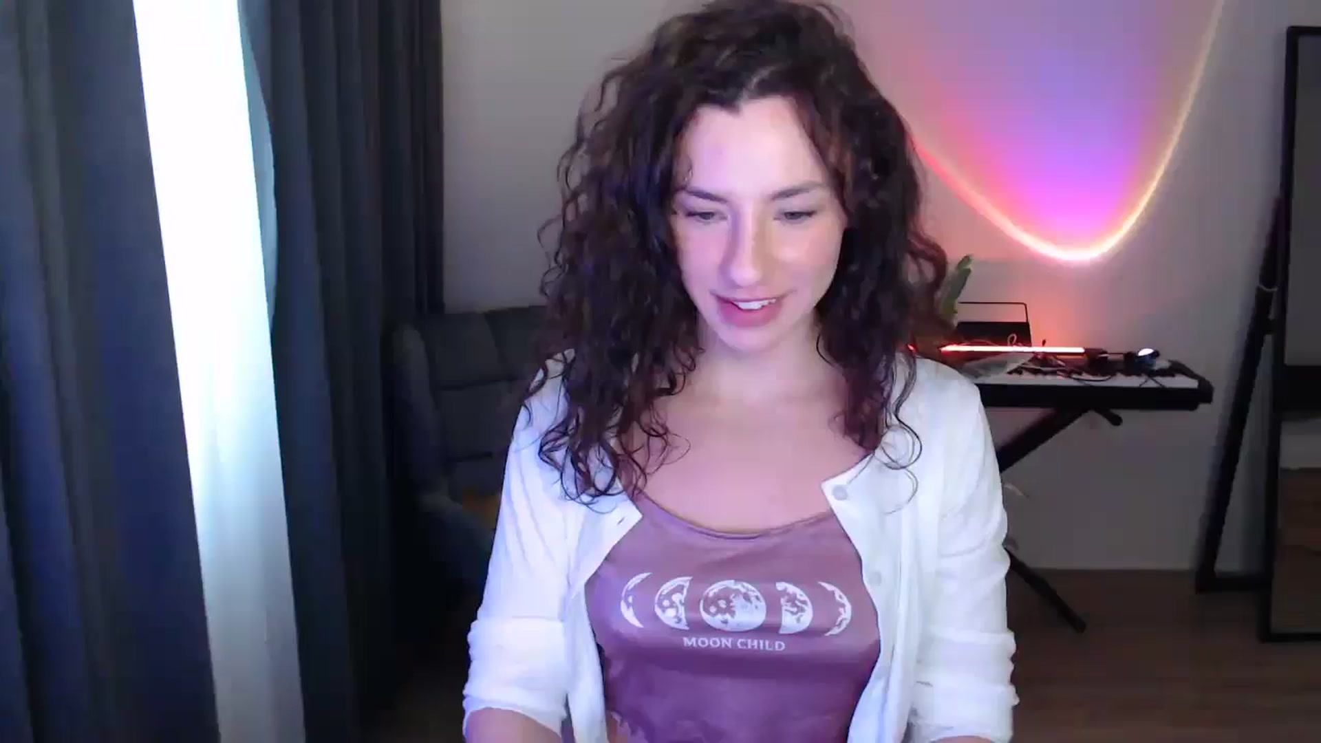 Gallery image thumbnail from BeWonderful's myfreecams stream on, 03/19/2026, 13:38 image 1 of 20