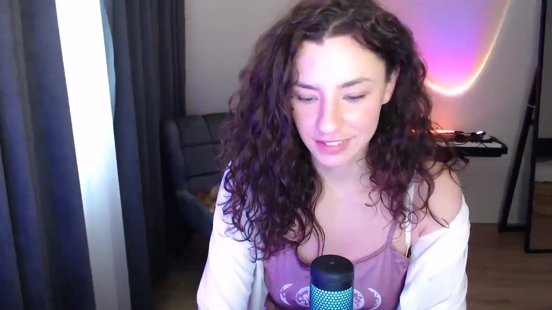 Gallery image thumbnail from BeWonderful's myfreecams stream on, 03/19/2026, 13:38 image 18 of 20