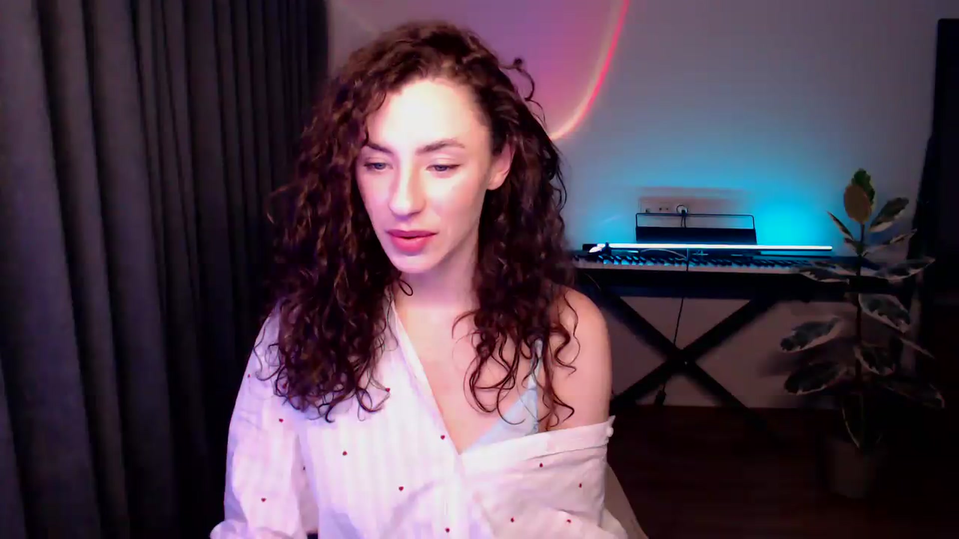 Gallery image thumbnail from BeWonderful's myfreecams stream on, 04/22/2026, 21:25 image 12 of 20