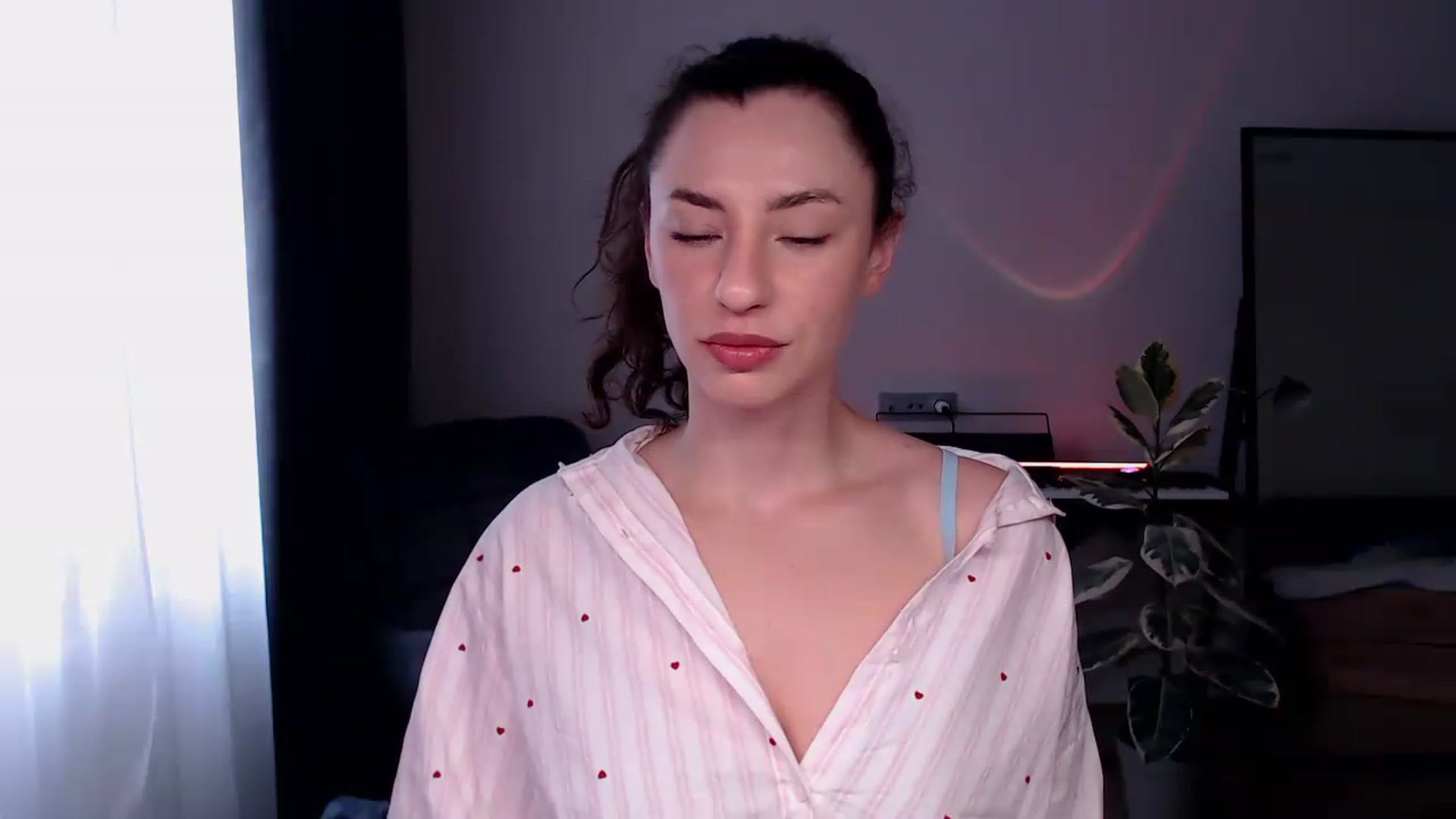 Gallery image thumbnail from BeWonderful's myfreecams stream on, 04/29/2026, 09:27 image 2 of 20
