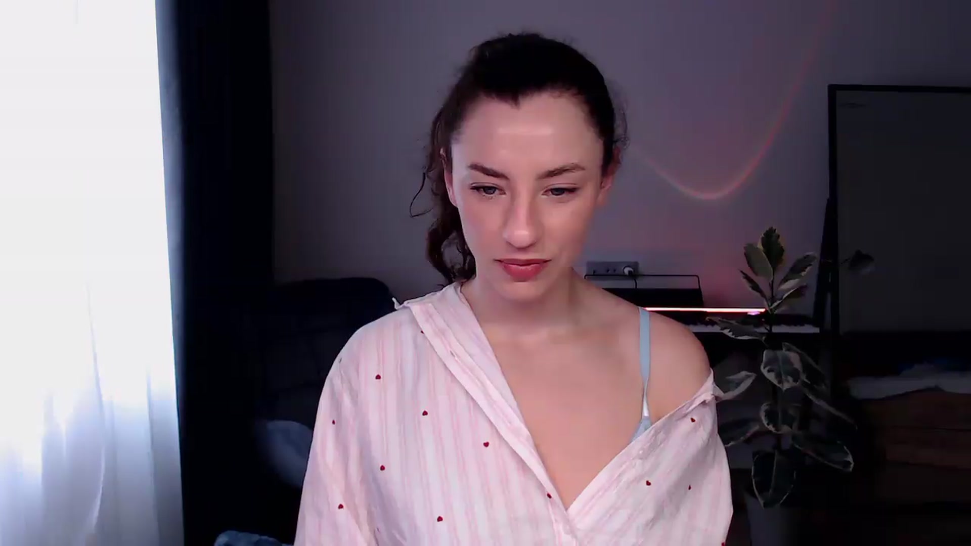 Gallery image thumbnail from BeWonderful's myfreecams stream on, 04/29/2026, 09:27 image 8 of 20