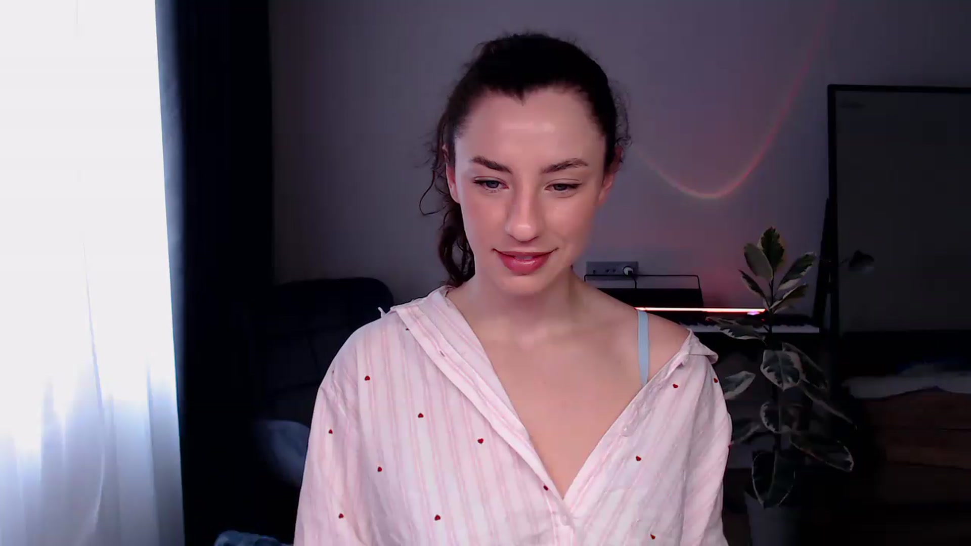 Gallery image thumbnail from BeWonderful's myfreecams stream on, 04/29/2026, 09:27 image 6 of 20