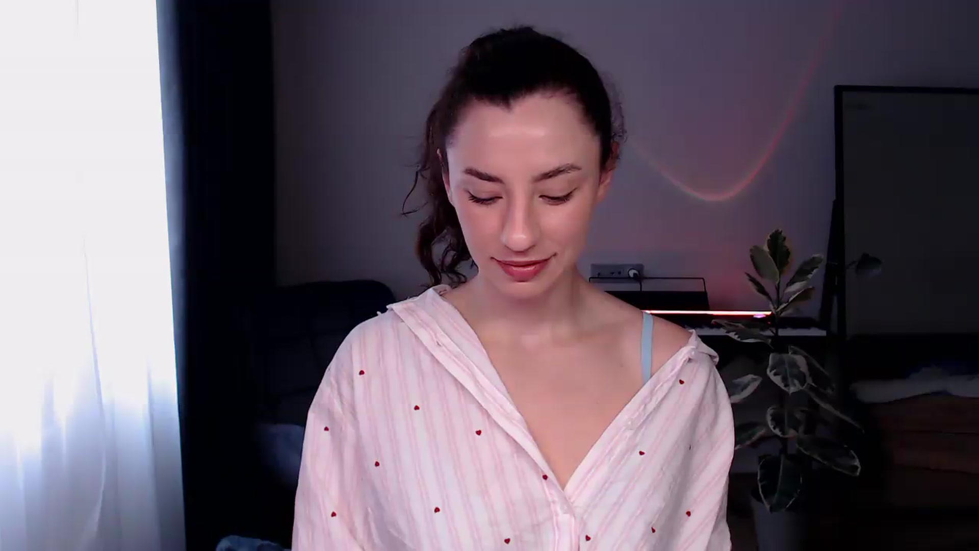 Gallery image thumbnail from BeWonderful's myfreecams stream on, 04/29/2026, 09:27 image 3 of 20