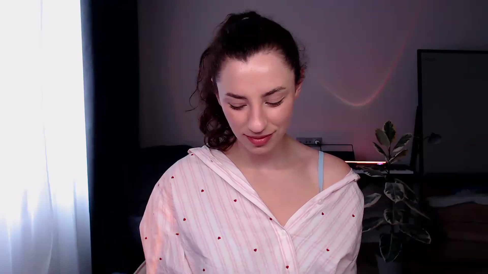 Gallery image thumbnail from BeWonderful's myfreecams stream on, 04/29/2026, 09:27 image 17 of 20