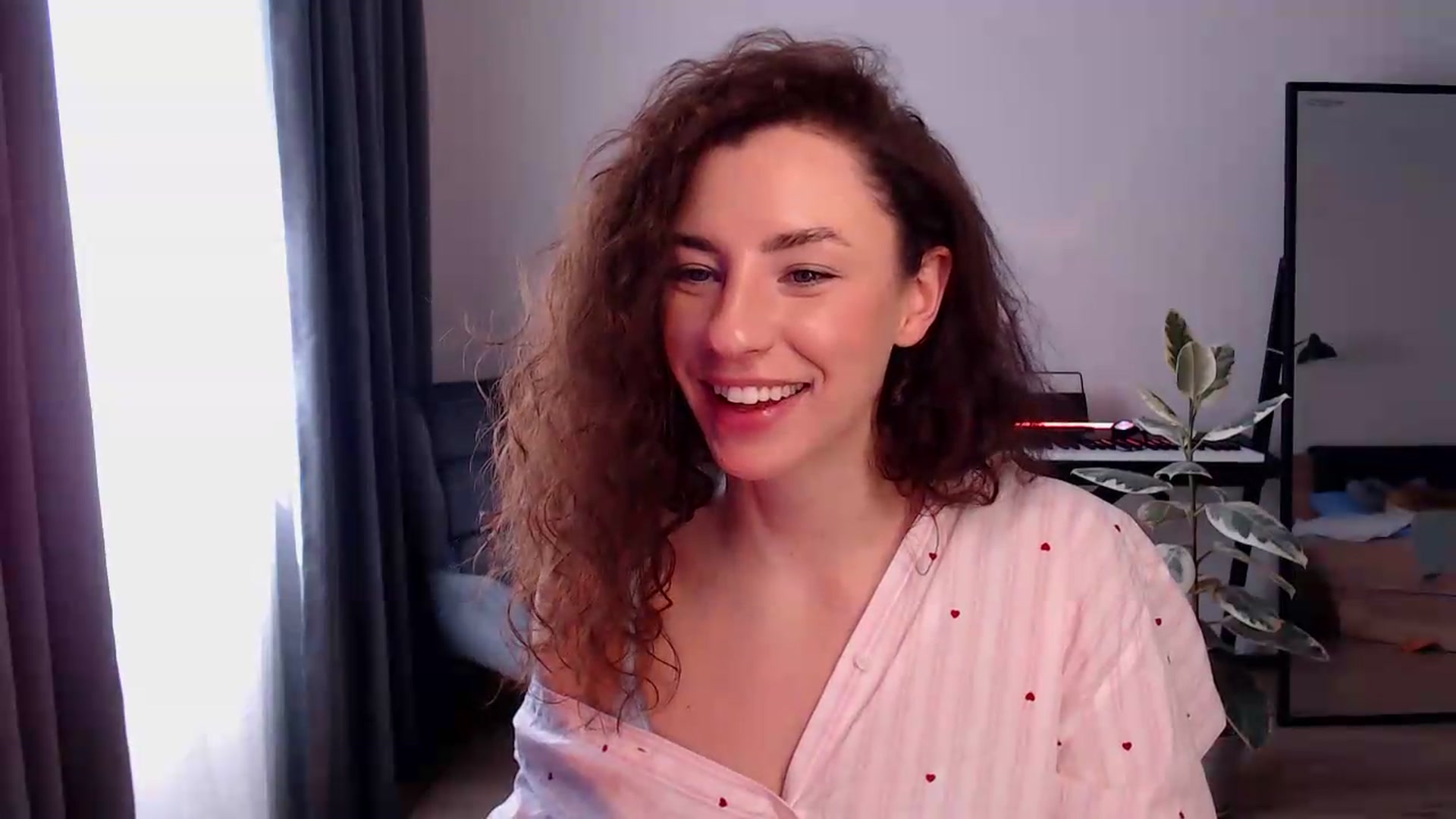 Gallery image thumbnail from BeWonderful's myfreecams stream on, 05/04/2026, 12:22 image 9 of 20
