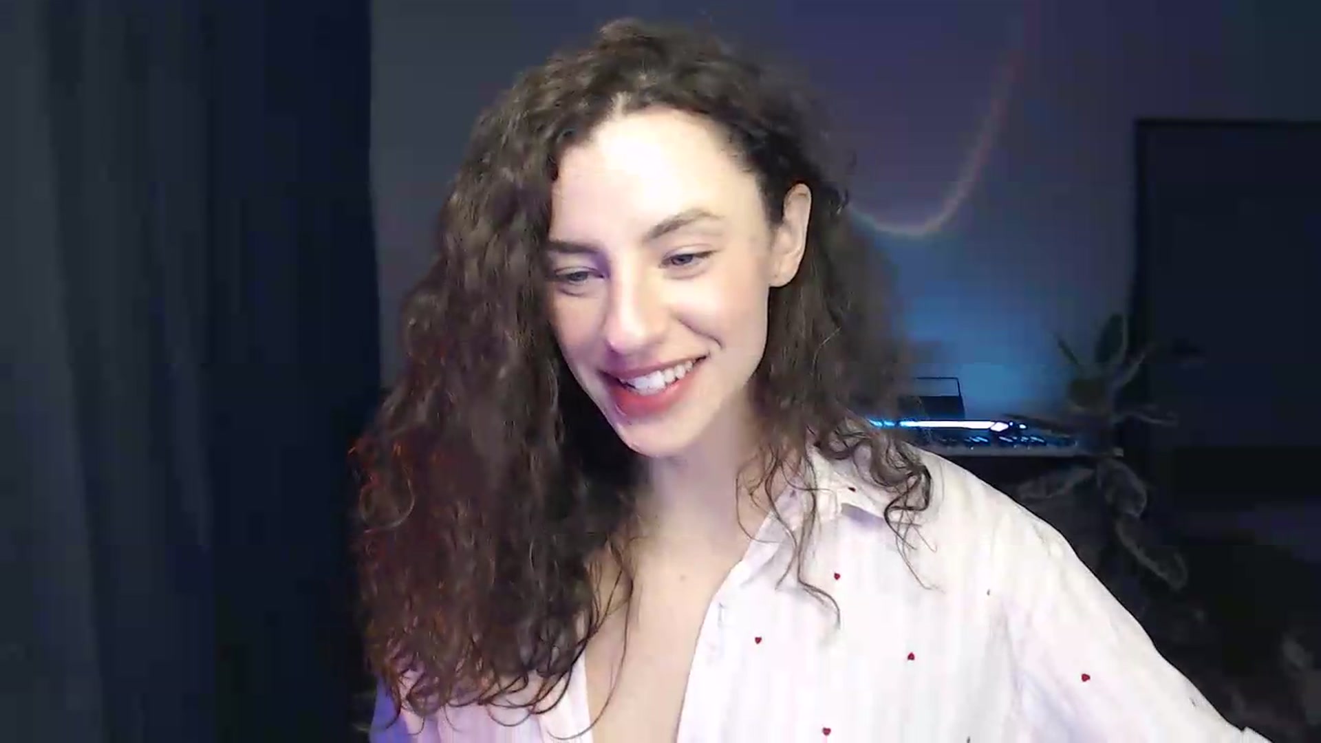 Gallery image thumbnail from BeWonderful's myfreecams stream on, 05/06/2026, 19:02 image 5 of 20