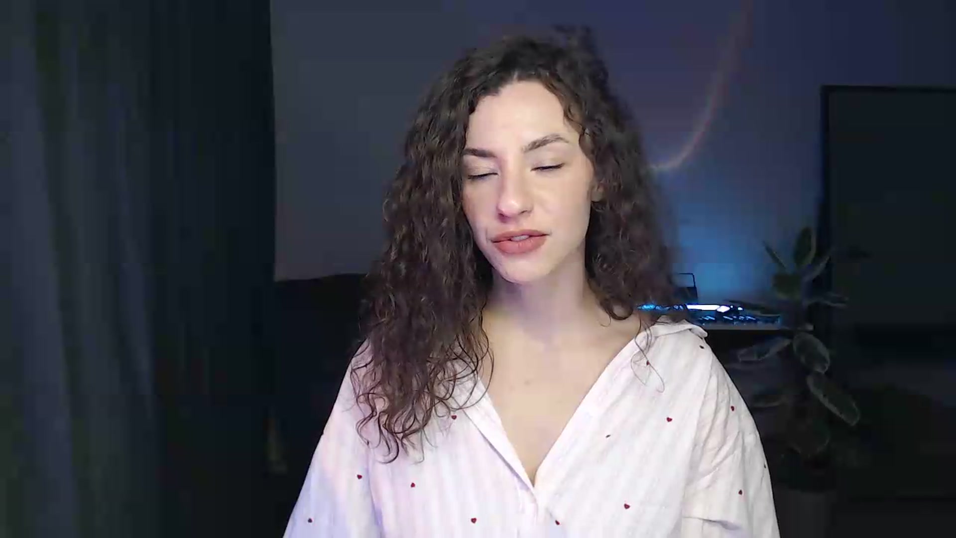Gallery image thumbnail from BeWonderful's myfreecams stream on, 05/06/2026, 19:02 image 11 of 20