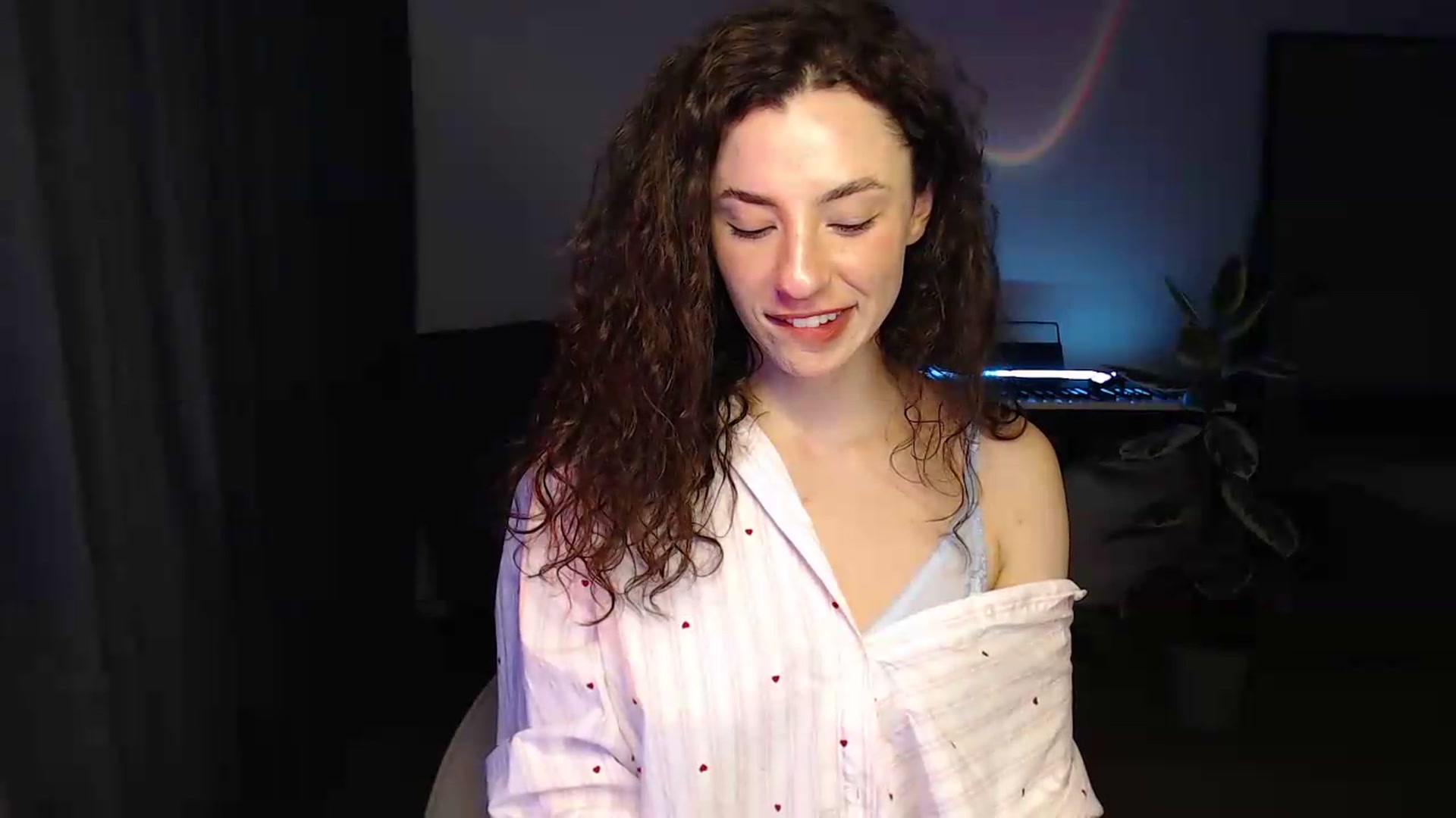 Gallery image thumbnail from BeWonderful's myfreecams stream on, 05/06/2026, 20:09 image 15 of 20