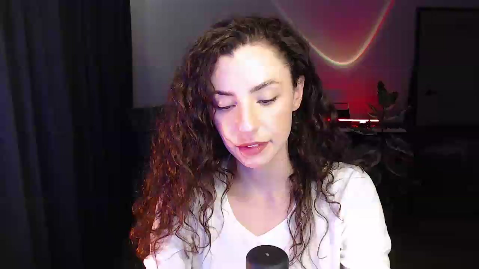 Gallery image thumbnail from BeWonderful's myfreecams stream on, 05/08/2026, 19:47 image 18 of 20