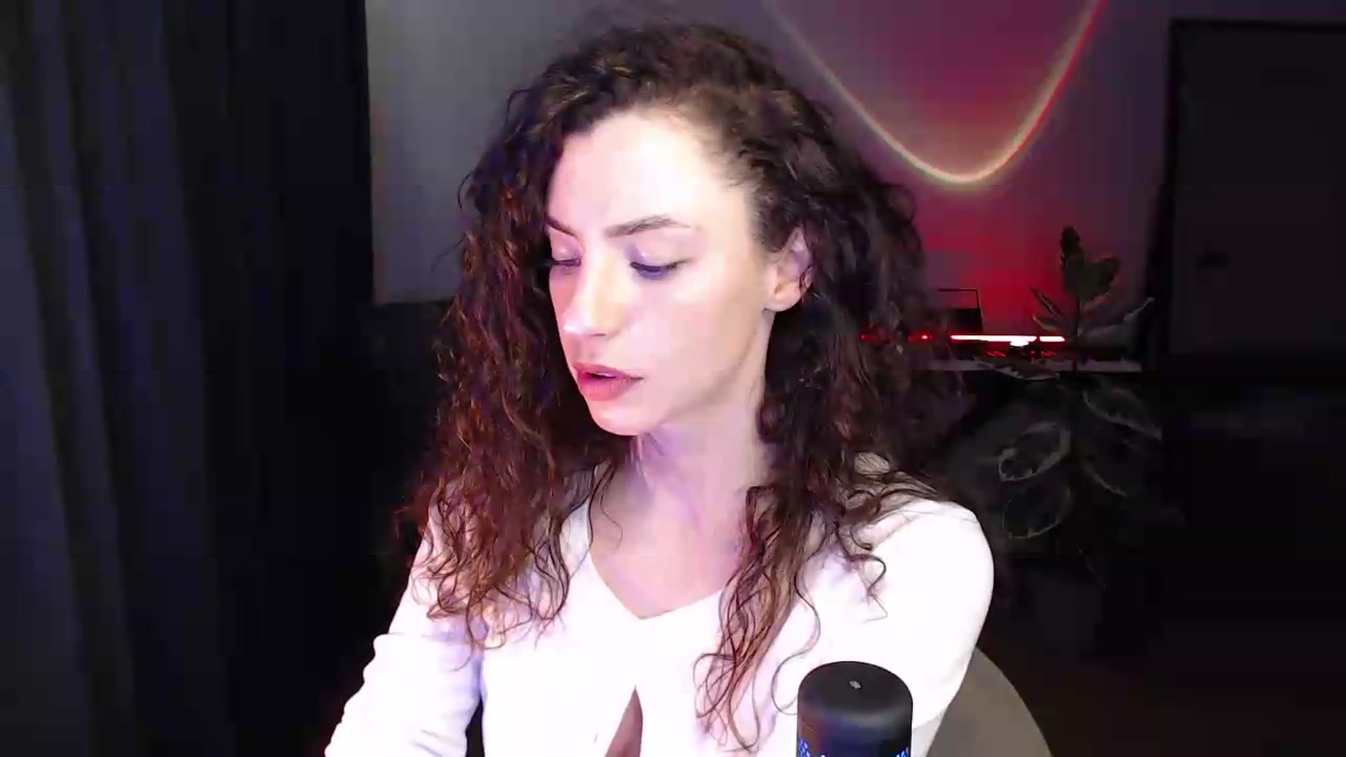 Gallery image thumbnail from BeWonderful's myfreecams stream on, 05/08/2026, 19:47 image 17 of 20