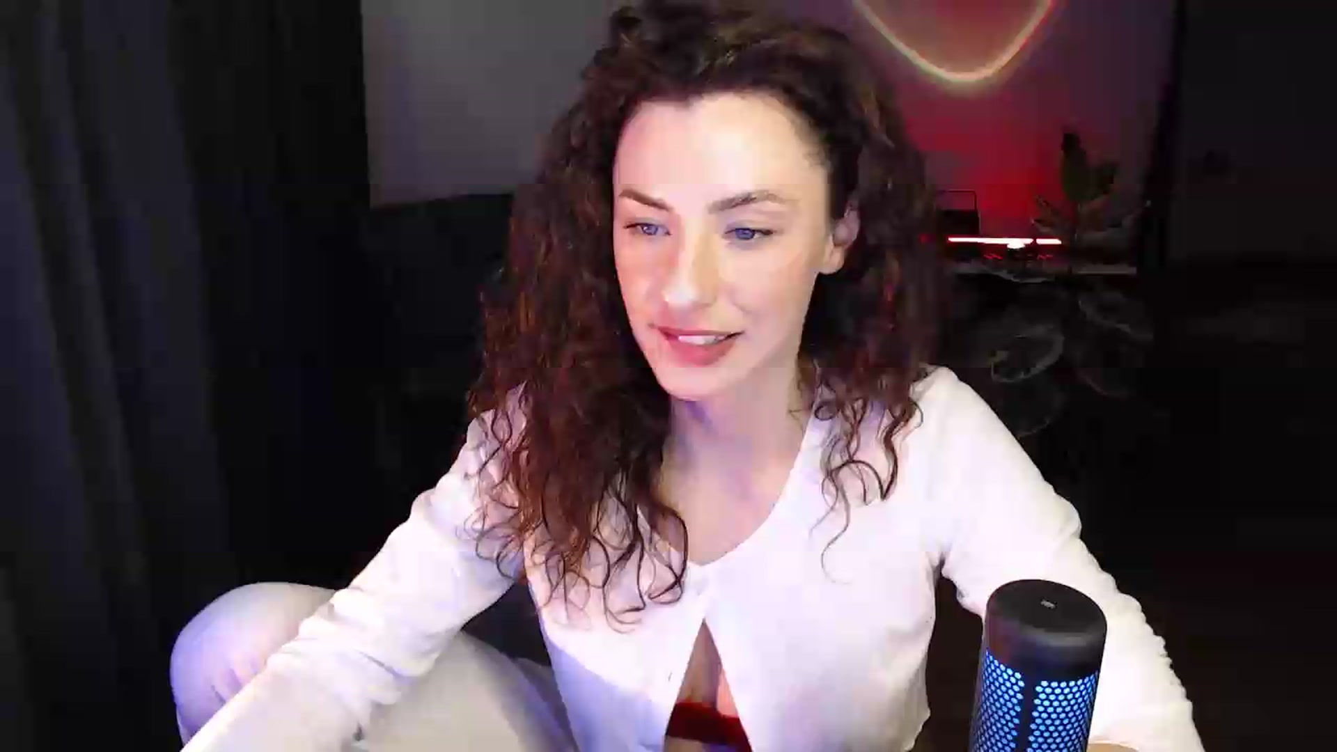 Gallery image thumbnail from BeWonderful's myfreecams stream on, 05/08/2026, 19:47 image 1 of 20