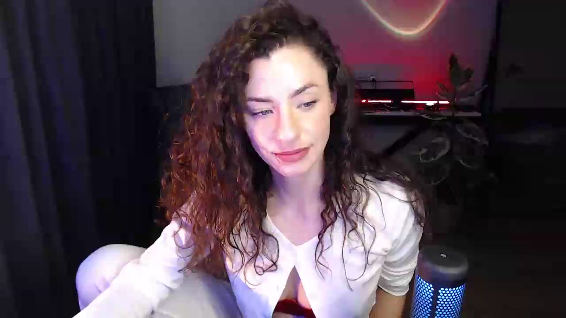 Gallery image thumbnail from BeWonderful's myfreecams stream on, 05/08/2026, 19:47 image 3 of 20