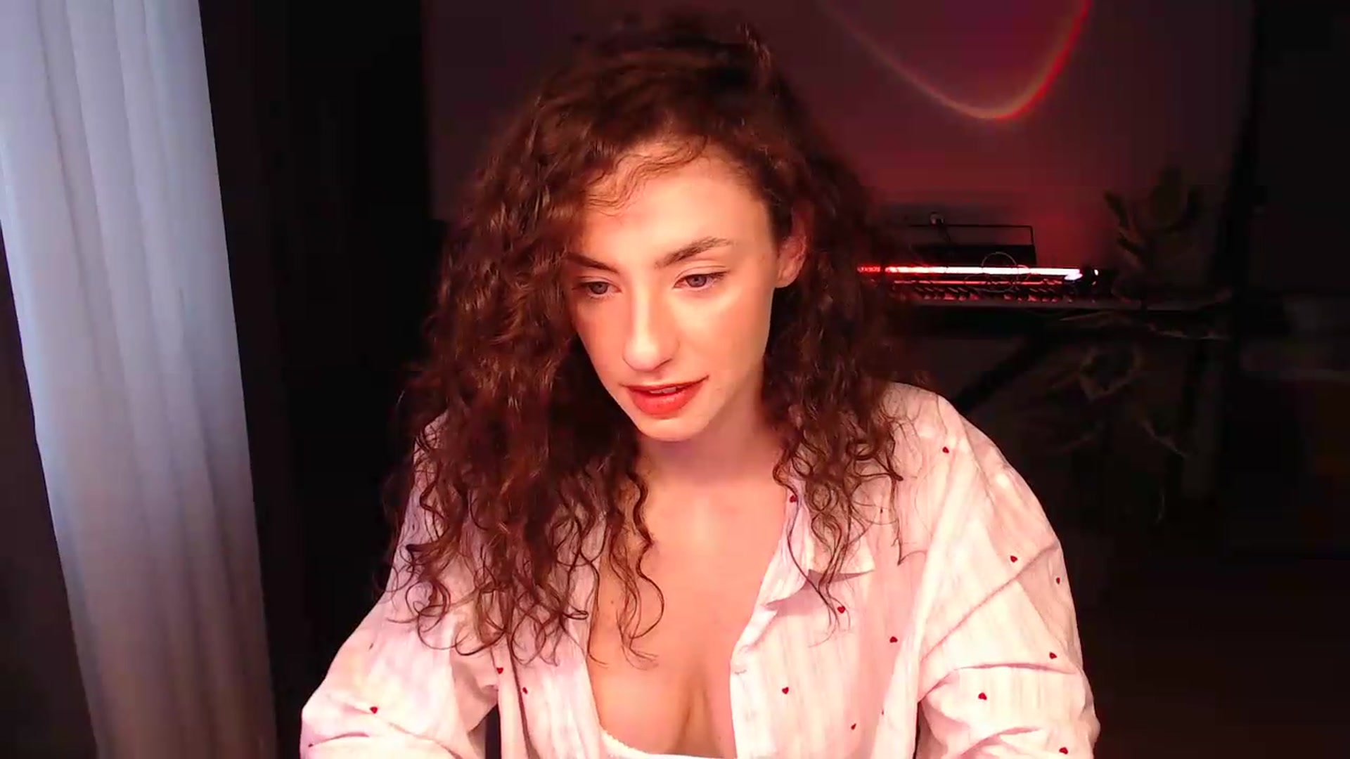 Gallery image thumbnail from BeWonderful's myfreecams stream on, 05/22/2026, 15:21 image 15 of 20