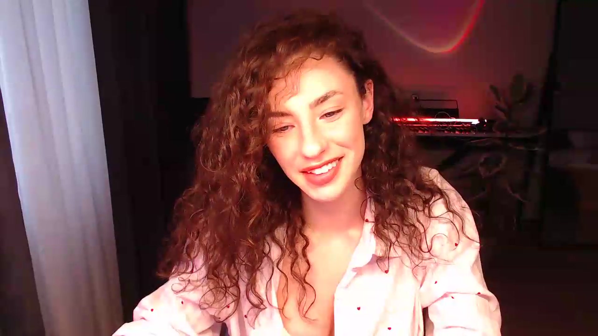 Gallery image thumbnail from BeWonderful's myfreecams stream on, 05/22/2026, 15:21 image 16 of 20