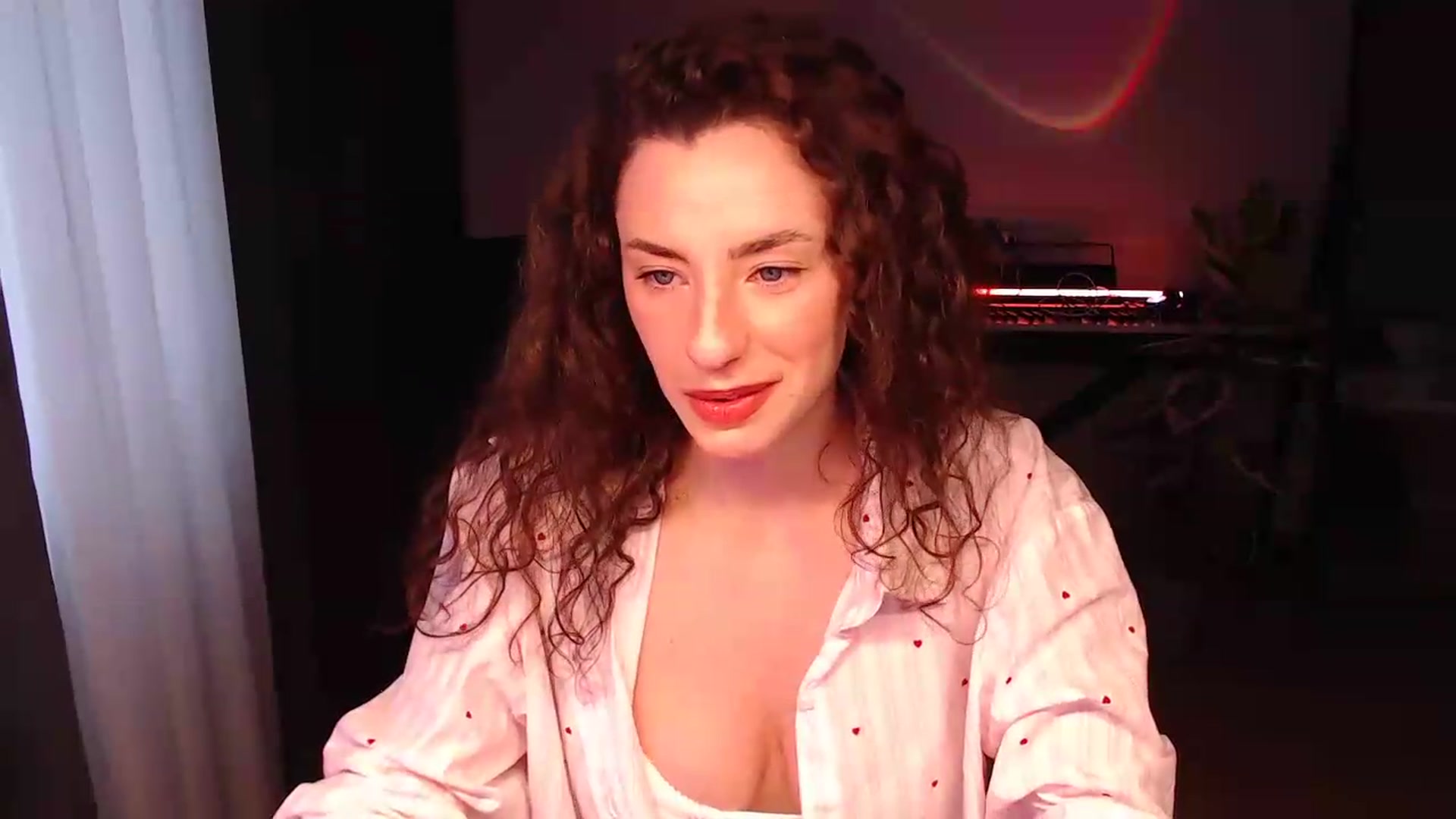 Gallery image thumbnail from BeWonderful's myfreecams stream on, 05/22/2026, 15:21 image 10 of 20