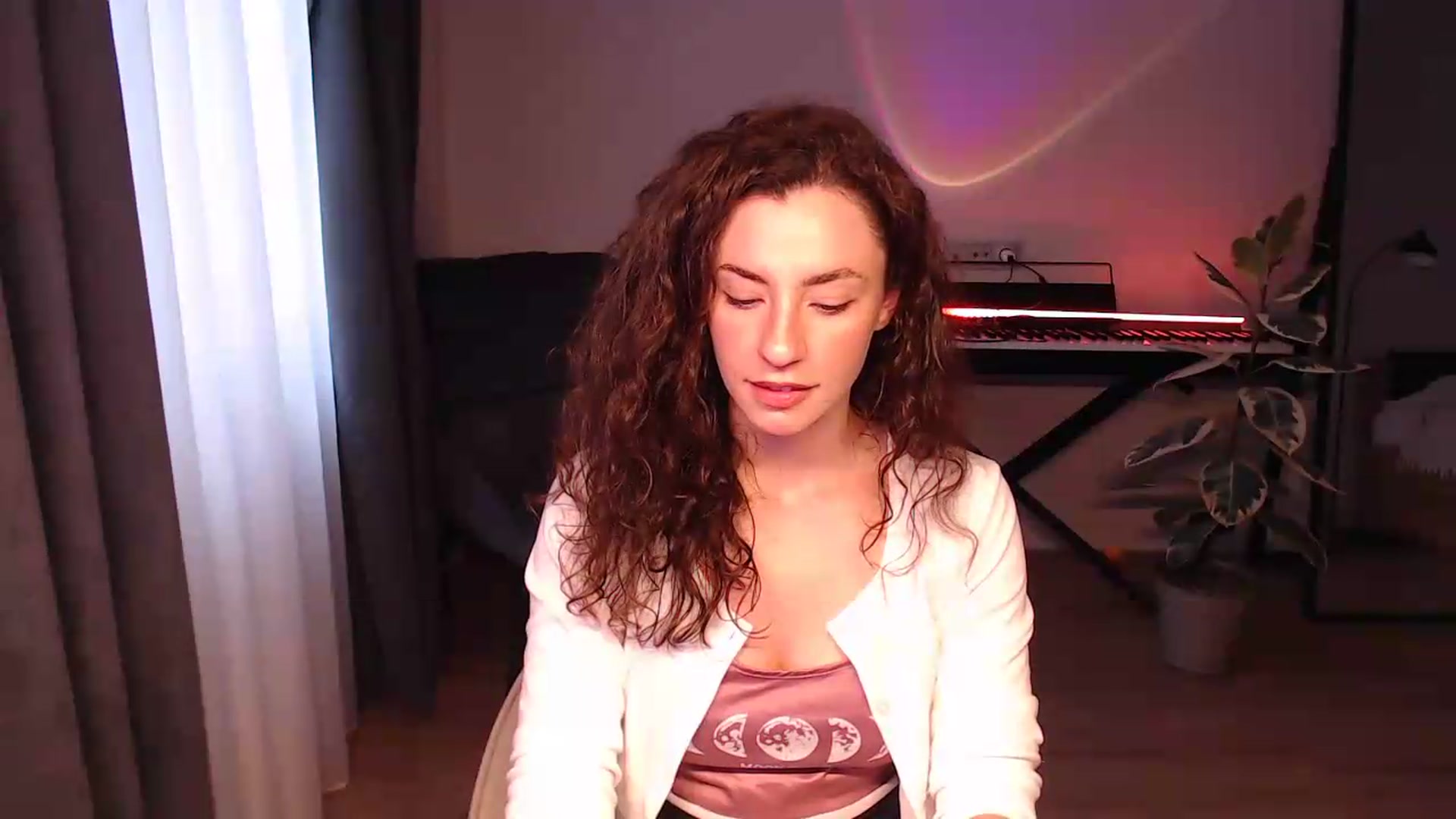 Gallery image thumbnail from BeWonderful's myfreecams stream on, 05/27/2026, 15:27 image 16 of 20