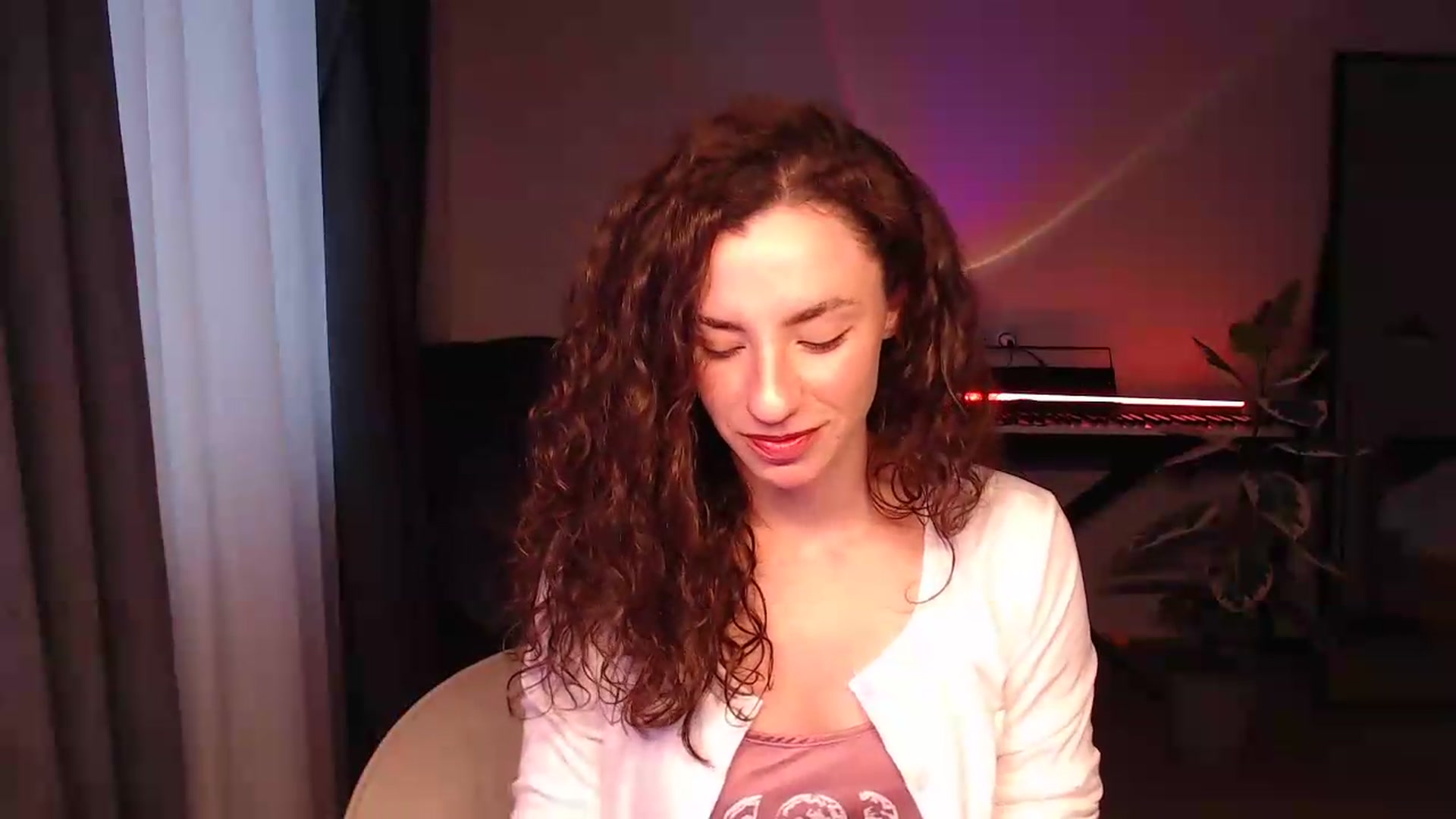 Gallery image thumbnail from BeWonderful's myfreecams stream on, 05/27/2026, 15:27 image 12 of 20
