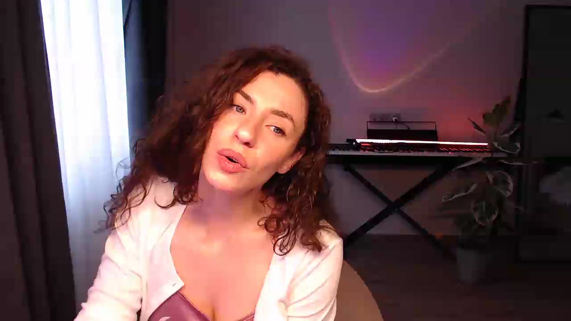 Gallery image thumbnail from BeWonderful's myfreecams stream on, 05/27/2026, 15:27 image 4 of 20