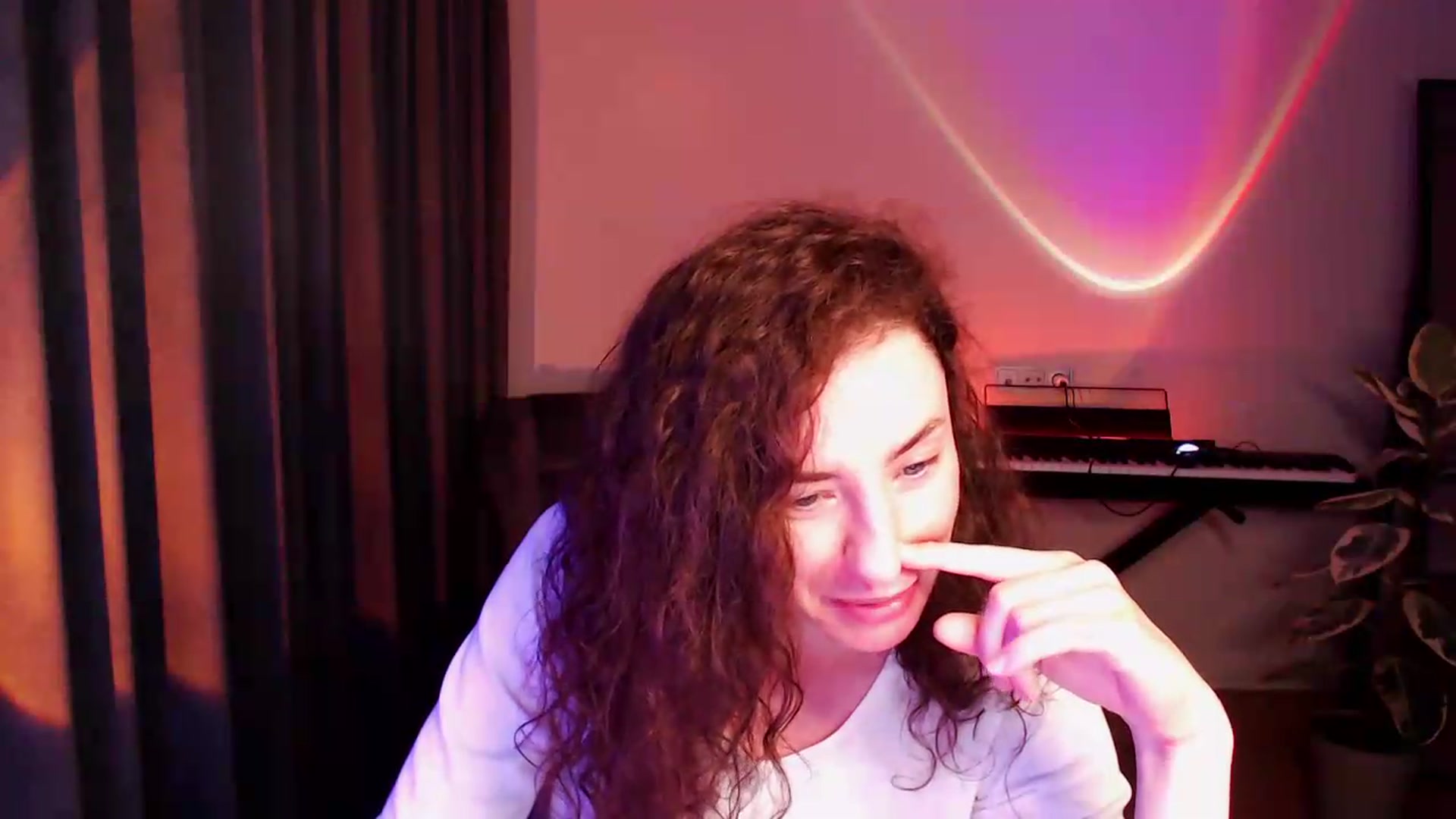 Gallery image thumbnail from BeWonderful's myfreecams stream on, 06/23/2026, 19:40 image 16 of 20