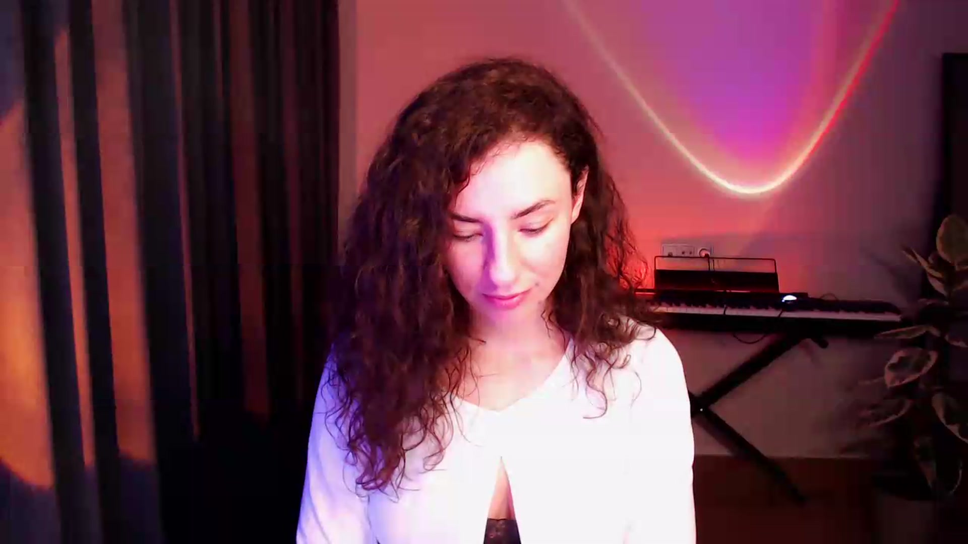 Gallery image thumbnail from BeWonderful's myfreecams stream on, 06/23/2026, 19:40 image 8 of 20