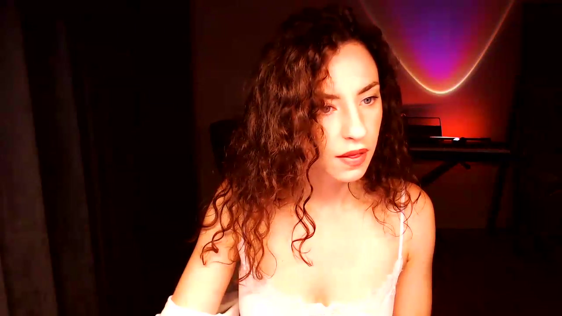 Gallery image thumbnail from BeWonderful's myfreecams stream on, 08/11/2026, 18:59 image 2 of 20