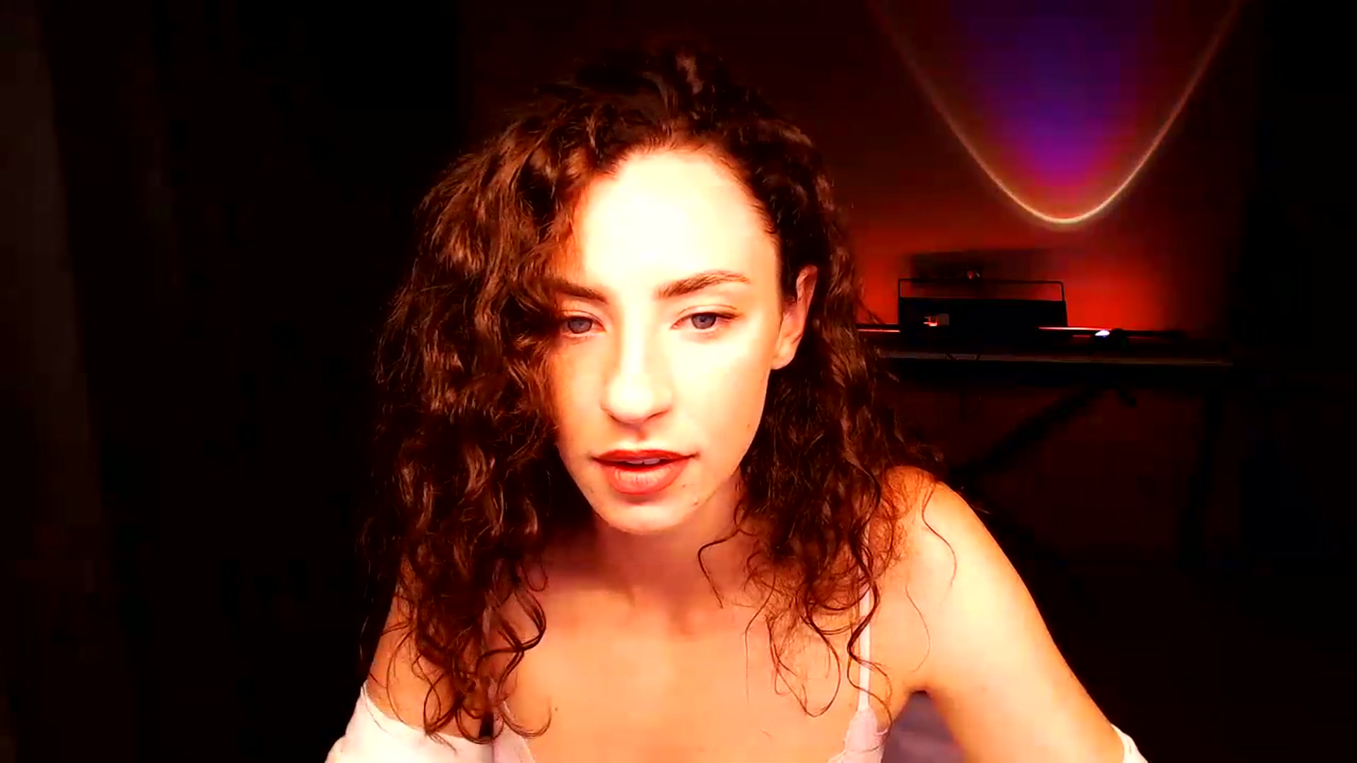 Gallery image thumbnail from BeWonderful's myfreecams stream on, 08/11/2026, 18:59 image 10 of 20