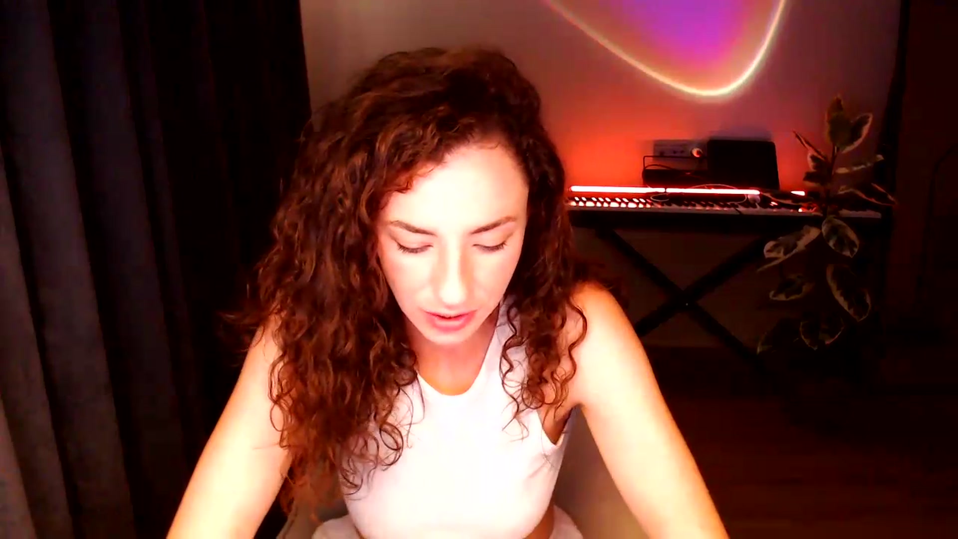 Gallery image thumbnail from BeWonderful's myfreecams stream on, 09/04/2026, 21:02 image 5 of 20