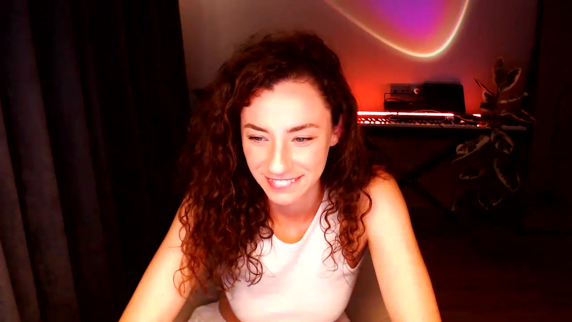 Gallery image thumbnail from BeWonderful's myfreecams stream on, 09/04/2026, 21:02 image 4 of 20