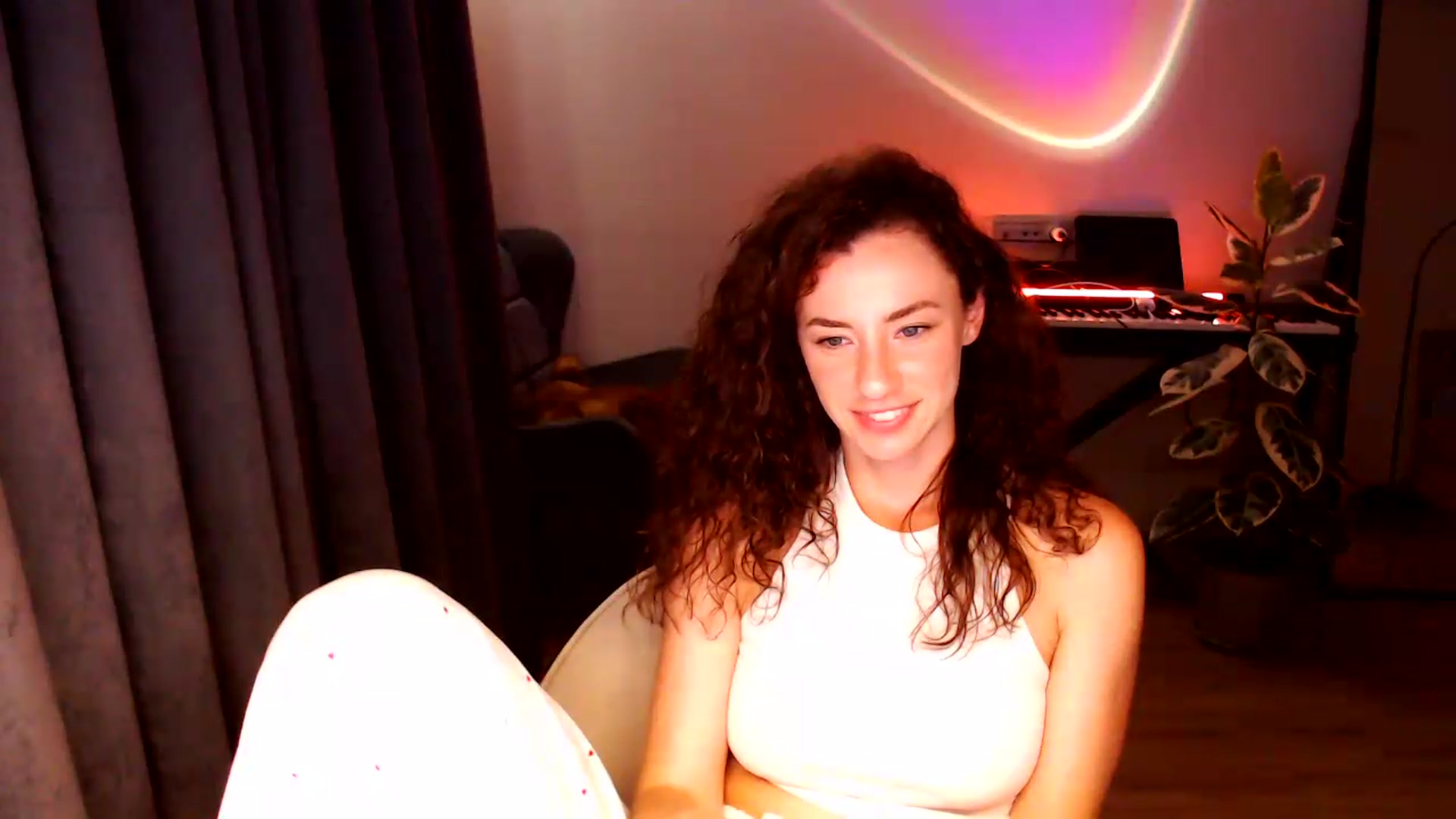 Gallery image thumbnail from BeWonderful's myfreecams stream on, 09/04/2026, 21:02 image 9 of 20