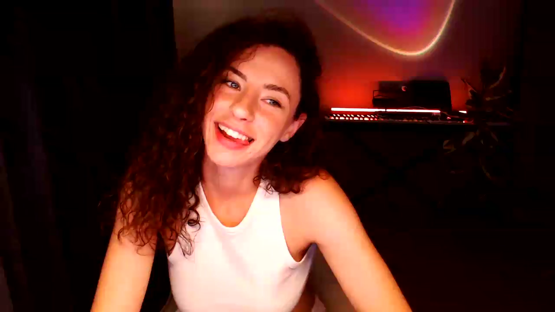 Gallery image thumbnail from BeWonderful's myfreecams stream on, 09/04/2026, 21:02 image 1 of 20