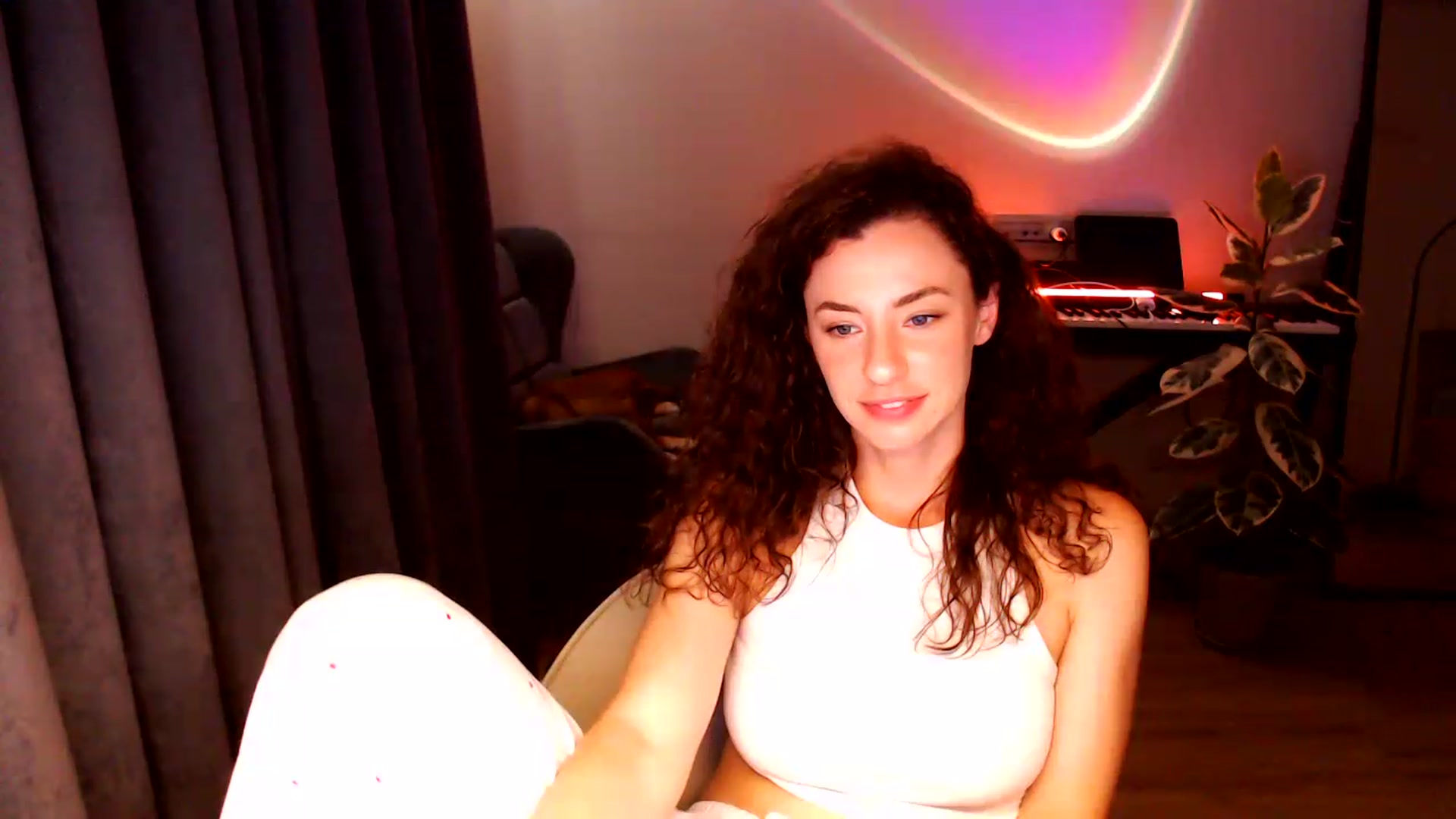 Gallery image thumbnail from BeWonderful's myfreecams stream on, 09/04/2026, 21:02 image 8 of 20