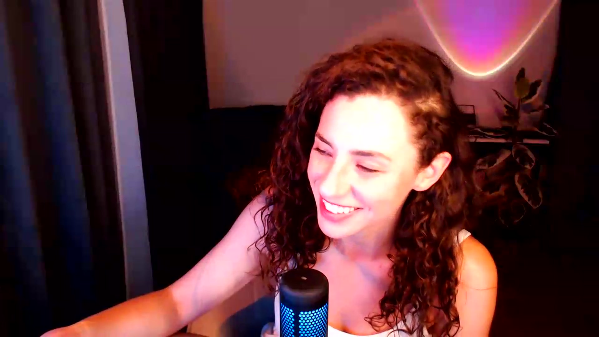 Gallery image thumbnail from BeWonderful's myfreecams stream on, 09/06/2026, 21:15 image 15 of 20