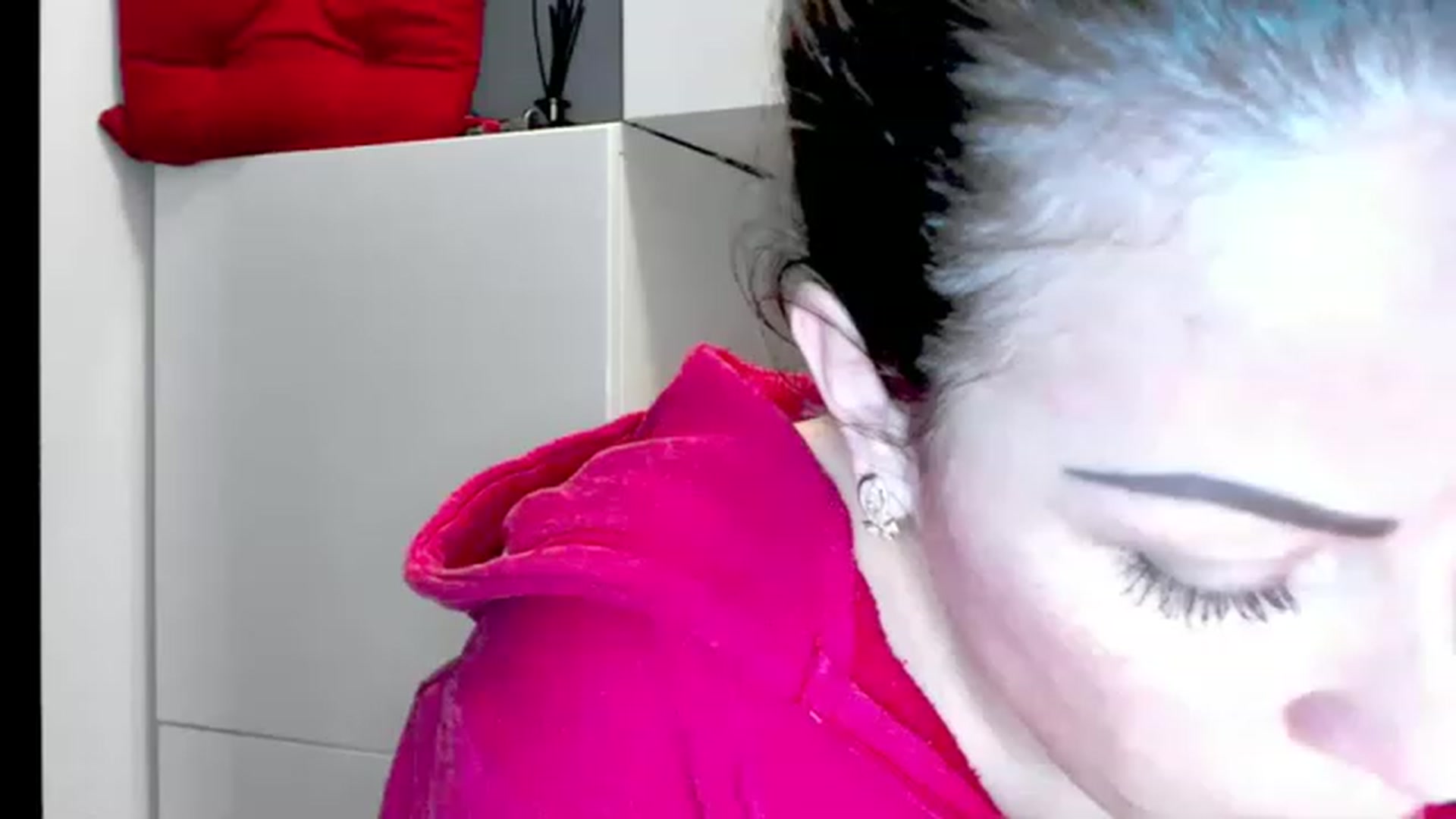 Gallery image thumbnail from BeYourself_7's myfreecams stream on, 03/21/2023, 15:28 image 15 of 20