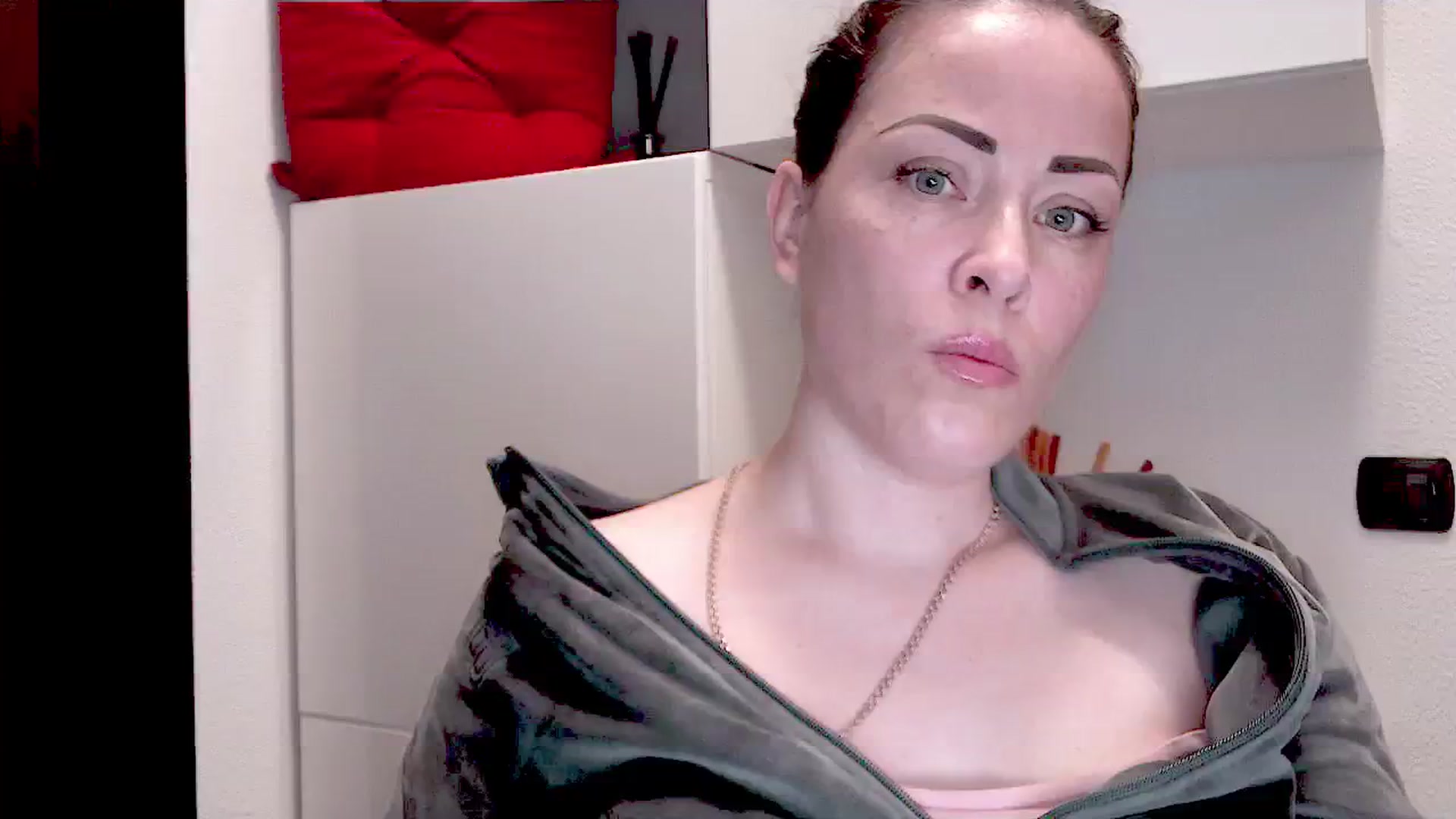 Gallery image thumbnail from BeYourself_7's myfreecams stream on, 11/20/2023, 15:18 image 4 of 20