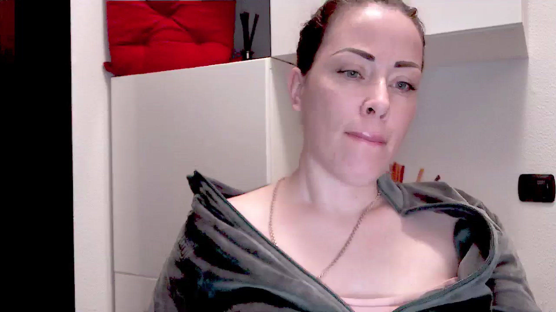 Gallery image thumbnail from BeYourself_7's myfreecams stream on, 11/20/2023, 15:18 image 5 of 20
