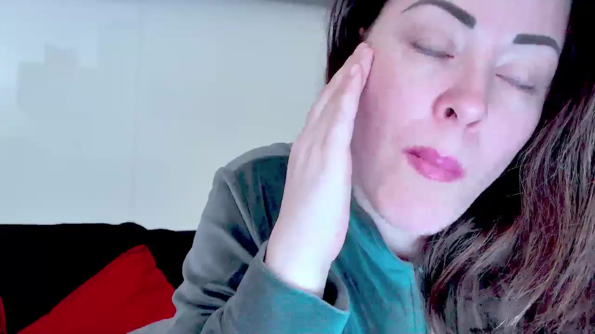 Gallery image thumbnail from BeYourself_7's myfreecams stream on, 12/01/2023, 15:32 image 4 of 20