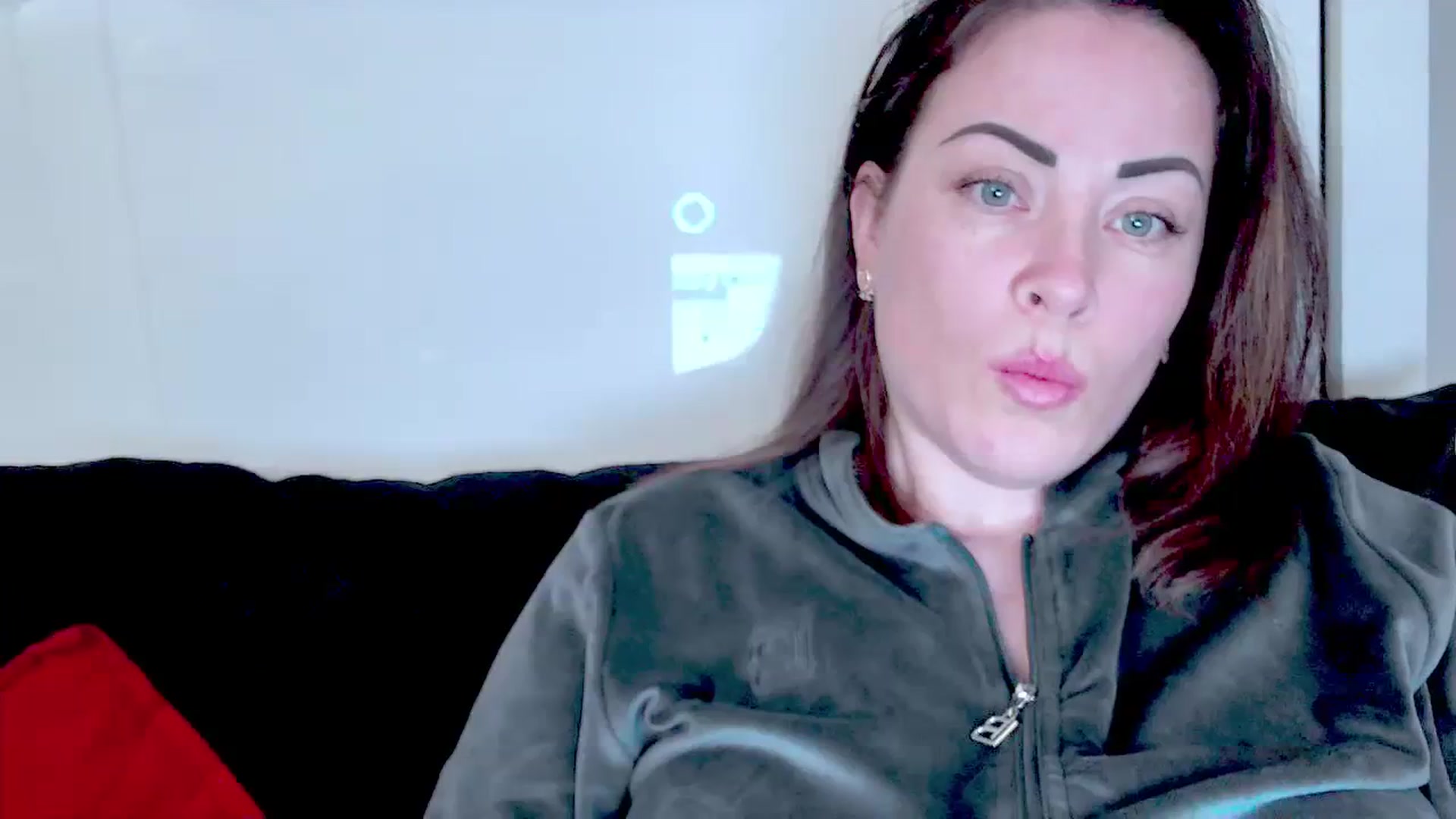 Gallery image thumbnail from BeYourself_7's myfreecams stream on, 12/01/2023, 15:32 image 15 of 20