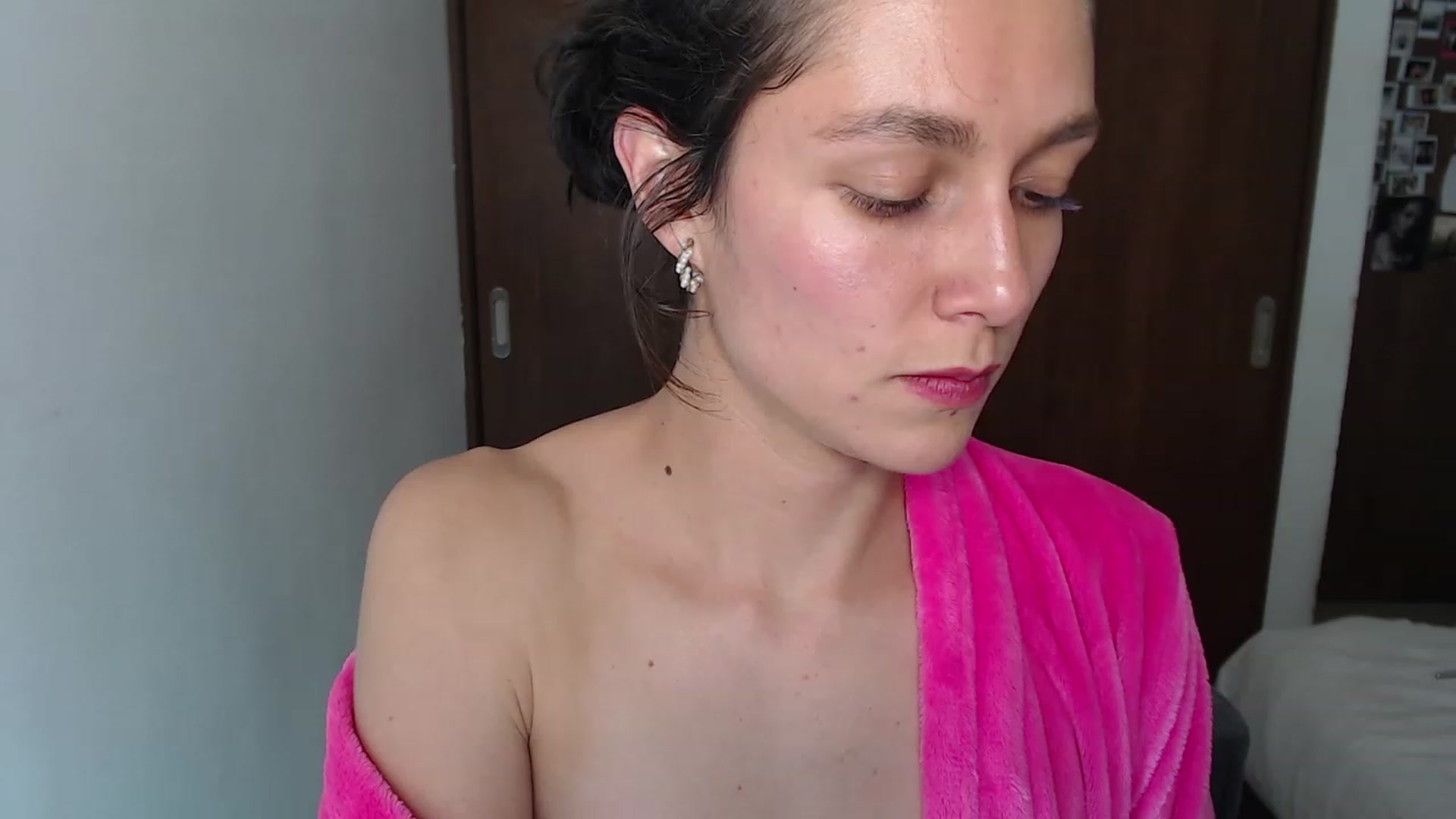 Gallery image thumbnail from Be__Licious's myfreecams stream on, 11/23/2022, 04:04 image 14 of 20