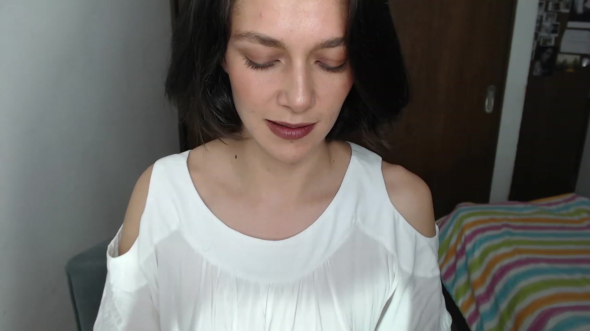 Gallery image thumbnail from Be__Licious's myfreecams stream on, 11/27/2022, 01:01 image 19 of 20